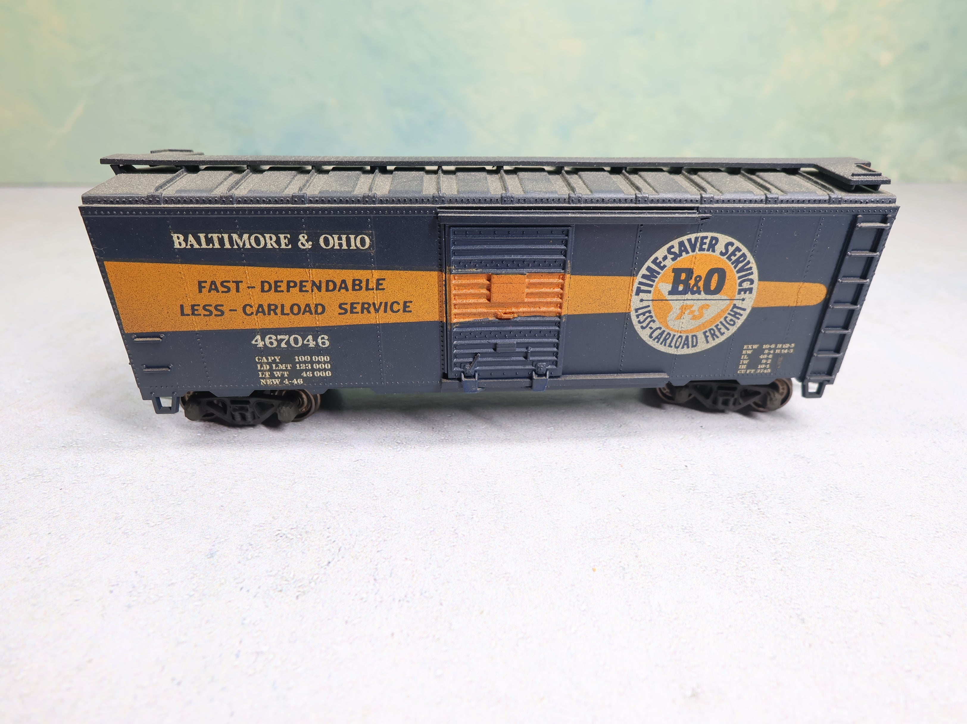 USED Athearn HO Scale 40' Box Car Baltimore and Ohio #467046 Weathered Decal