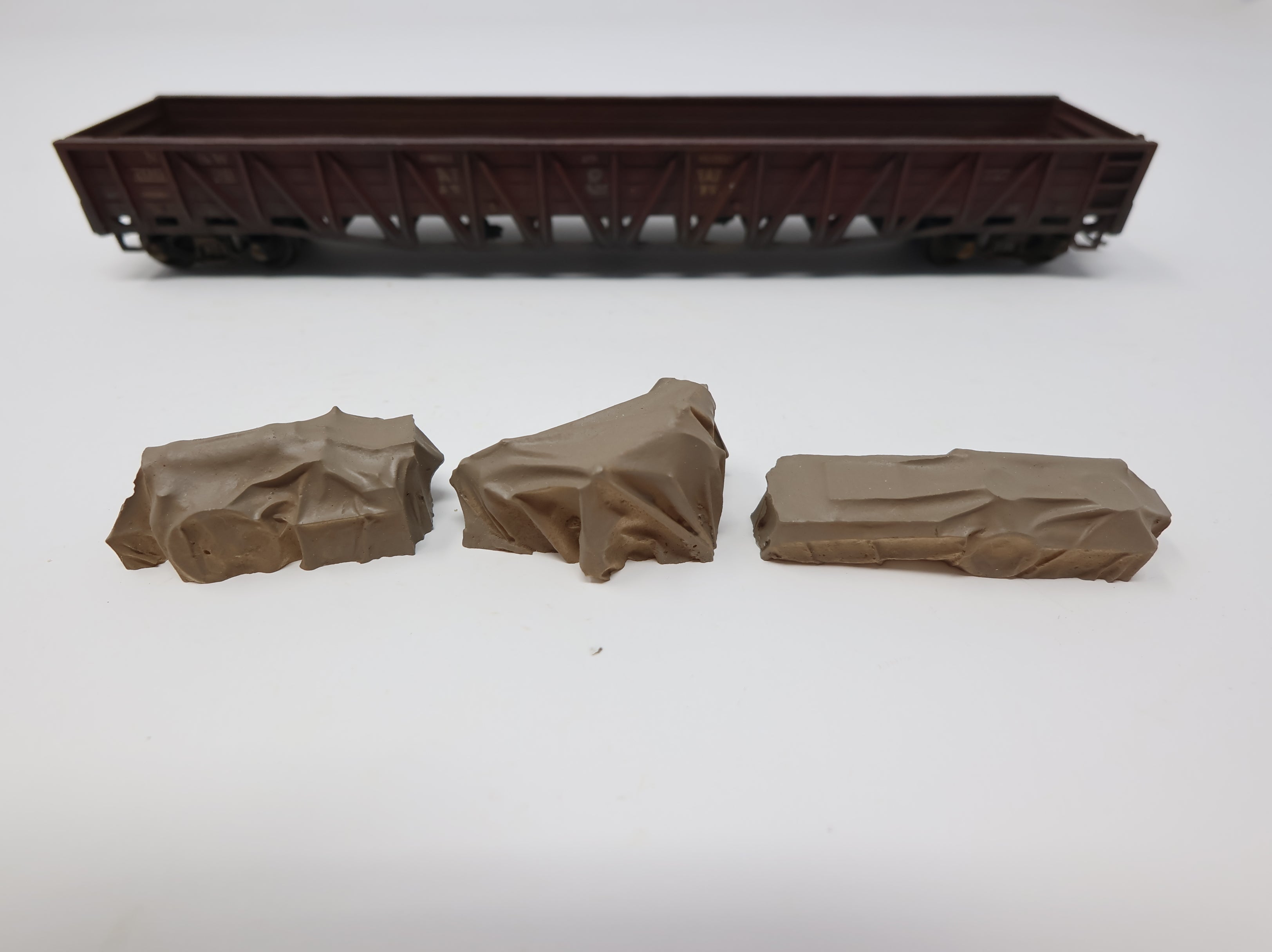 USED HO Scale 52' Gondola w/ tarped loads Norfolk & Western N&W #70699 Weathered