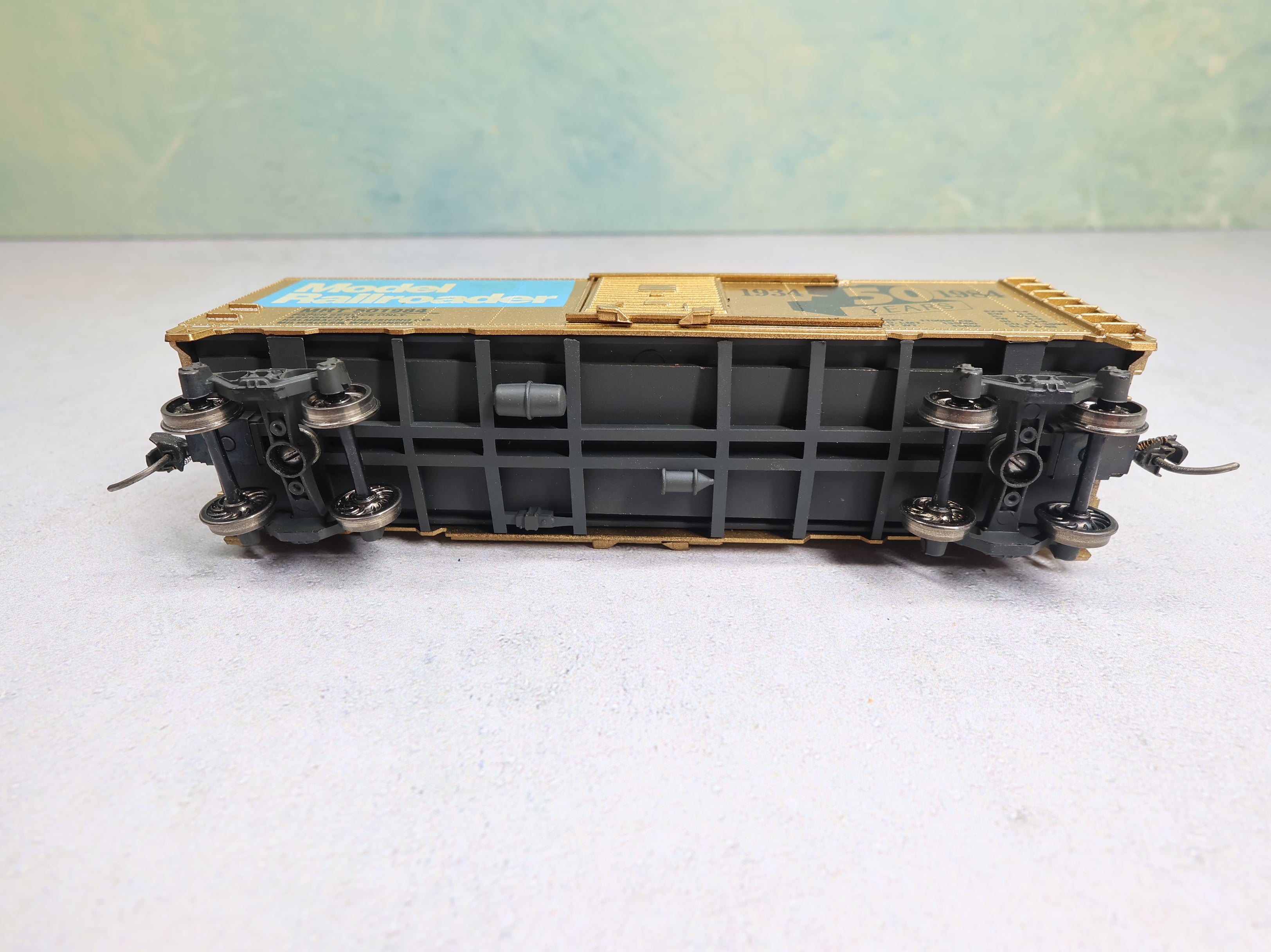 USED Athearn HO Scale 40' Box Car Model Railroader MRT #501984