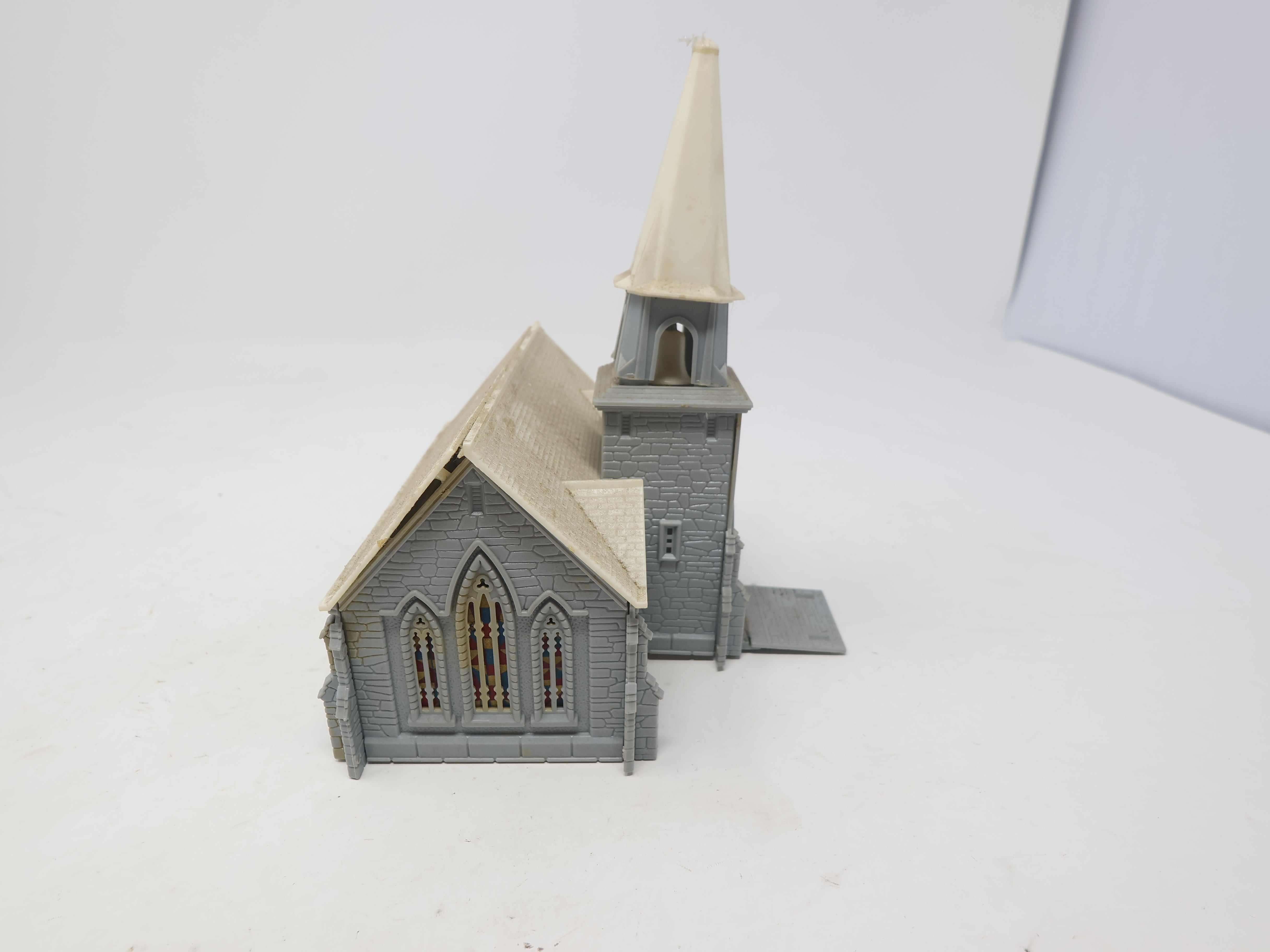 USED HO Scale, Gray Church