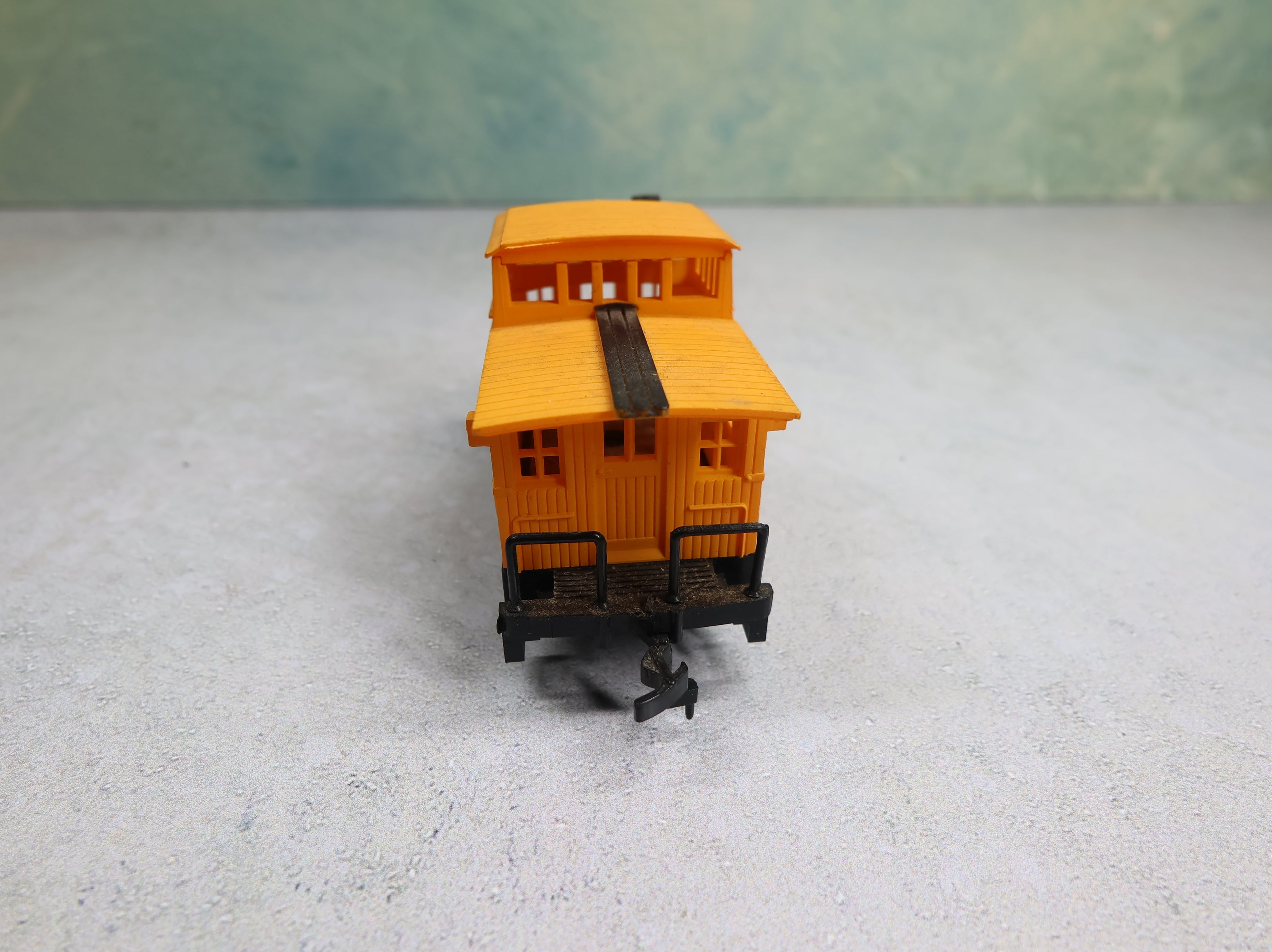 USED Bachmann HO Scale Bobber Caboose Union Pacific