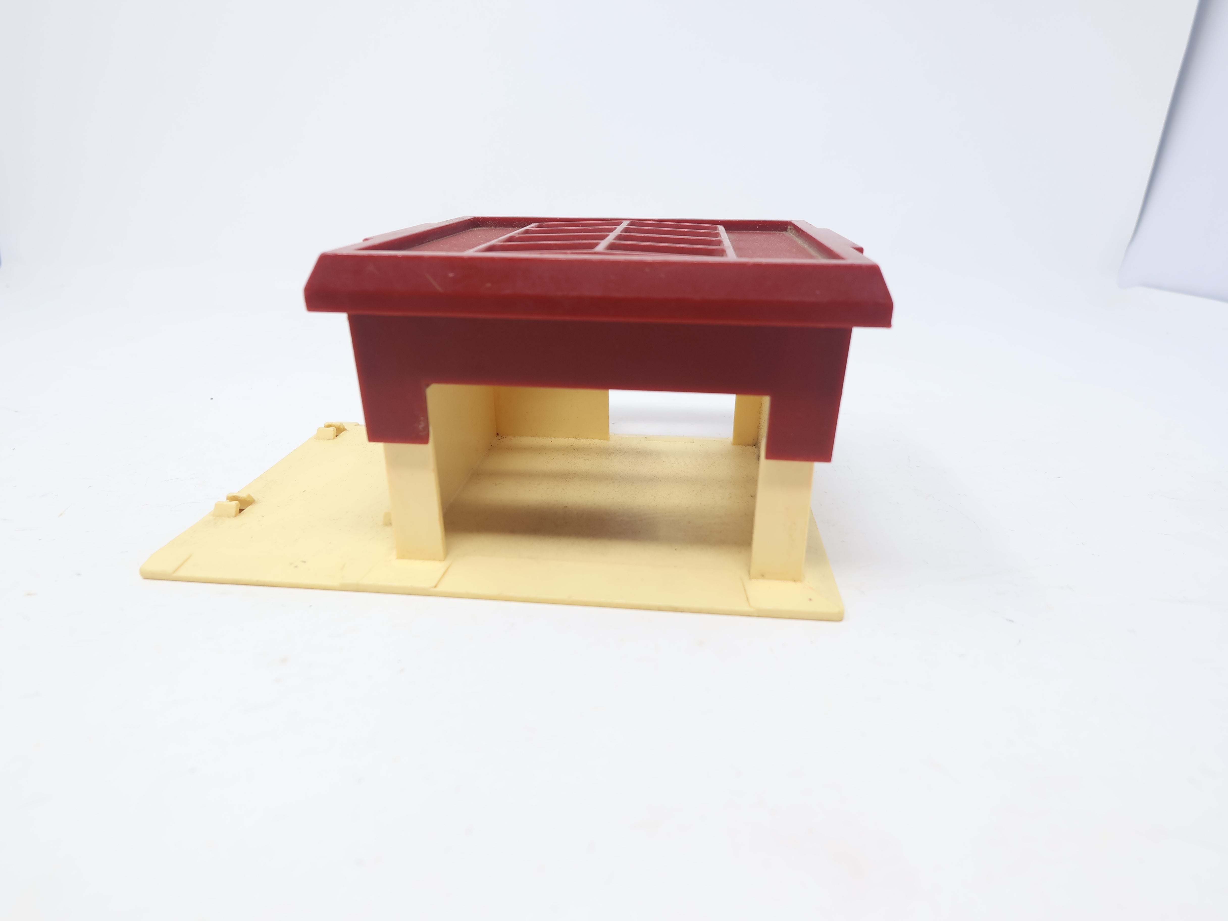 USED HO Scale, Mattel Pop 'N Play 1988 School House