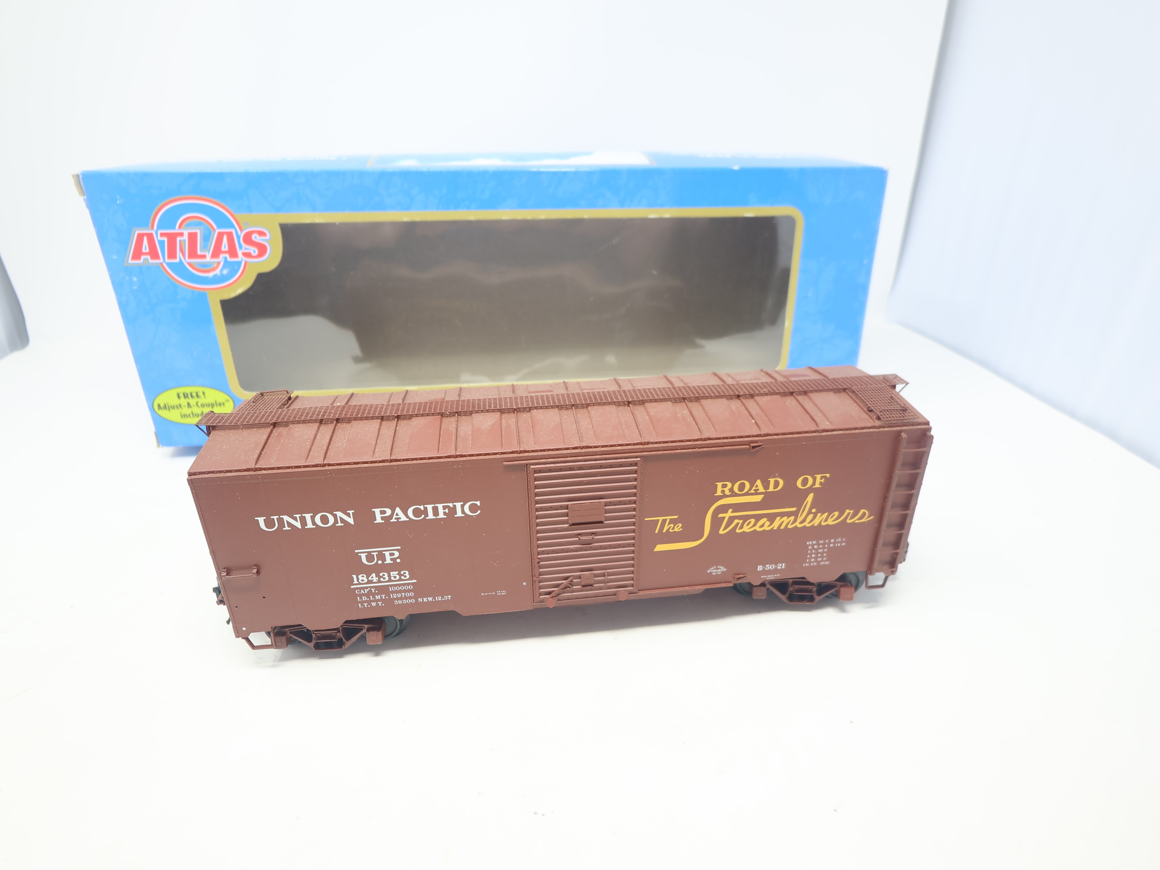 USED Atlas 2432242 O, AAR Single Door Box Car, Union Pacific UP #184353, 3-Rail