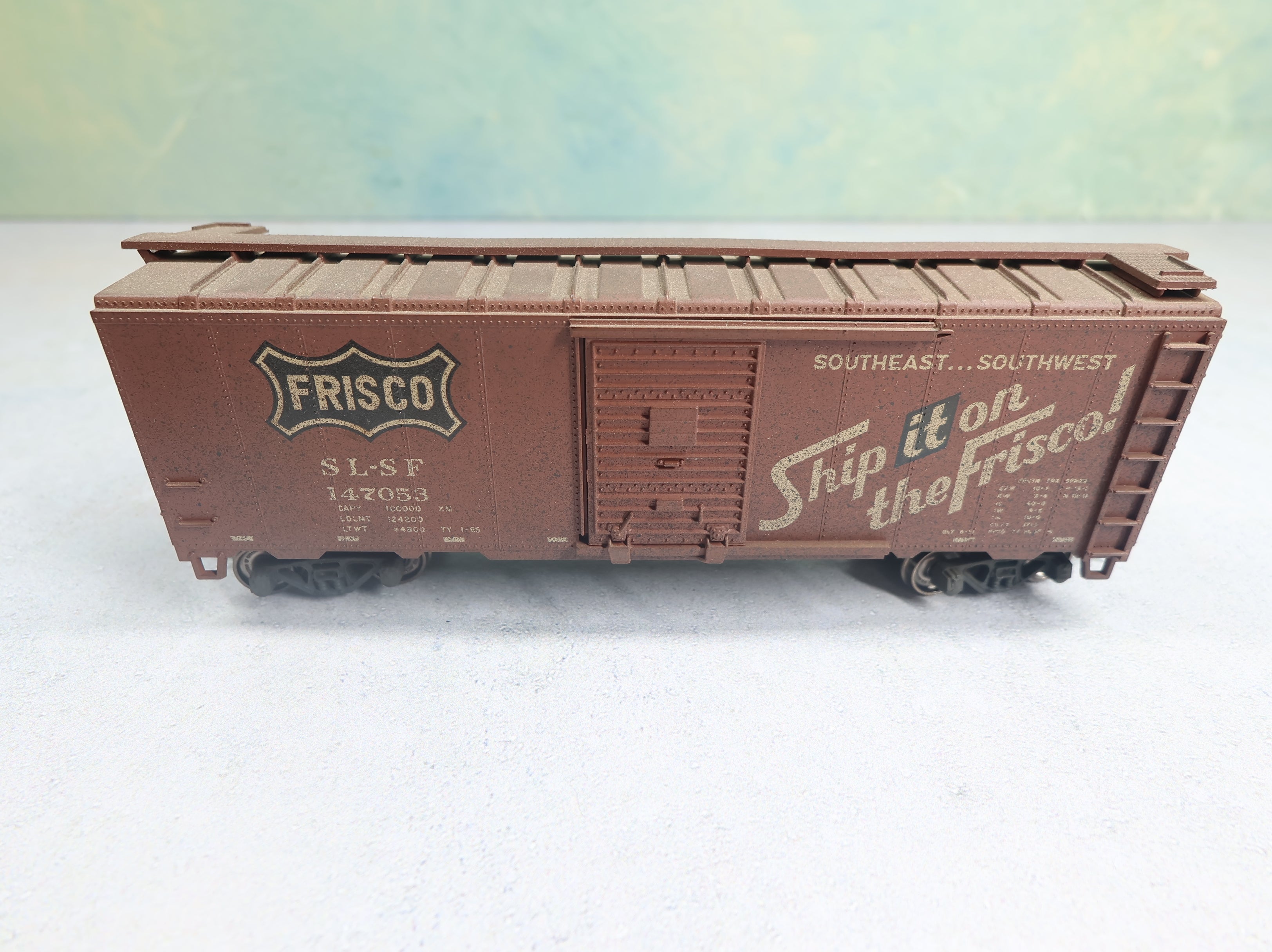 USED Athearn HO Scale 40' Box Car Frisco SL-SF #147053 Weathered