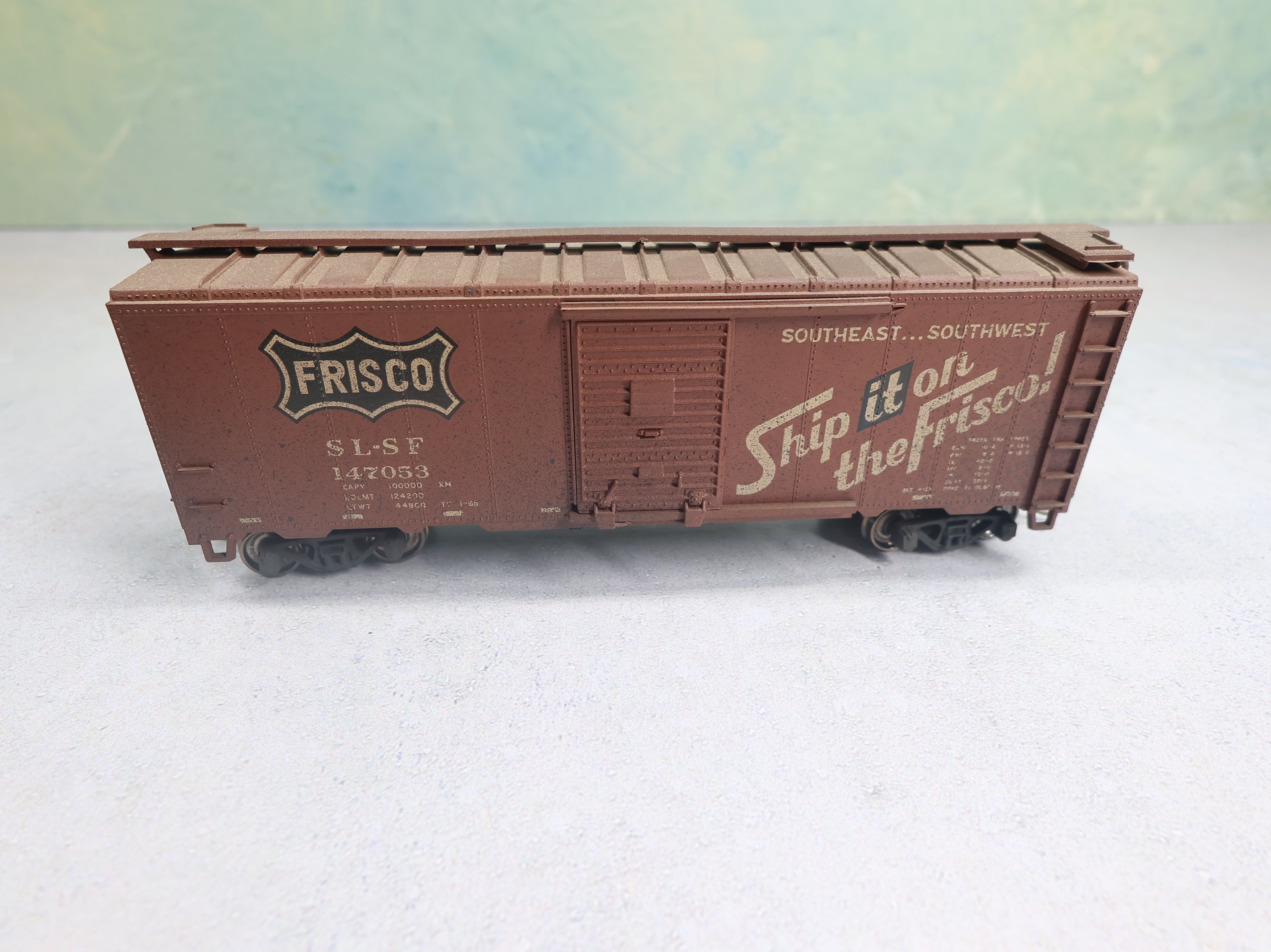 USED Athearn HO Scale 40' Box Car Frisco SL-SF #147053 Weathered