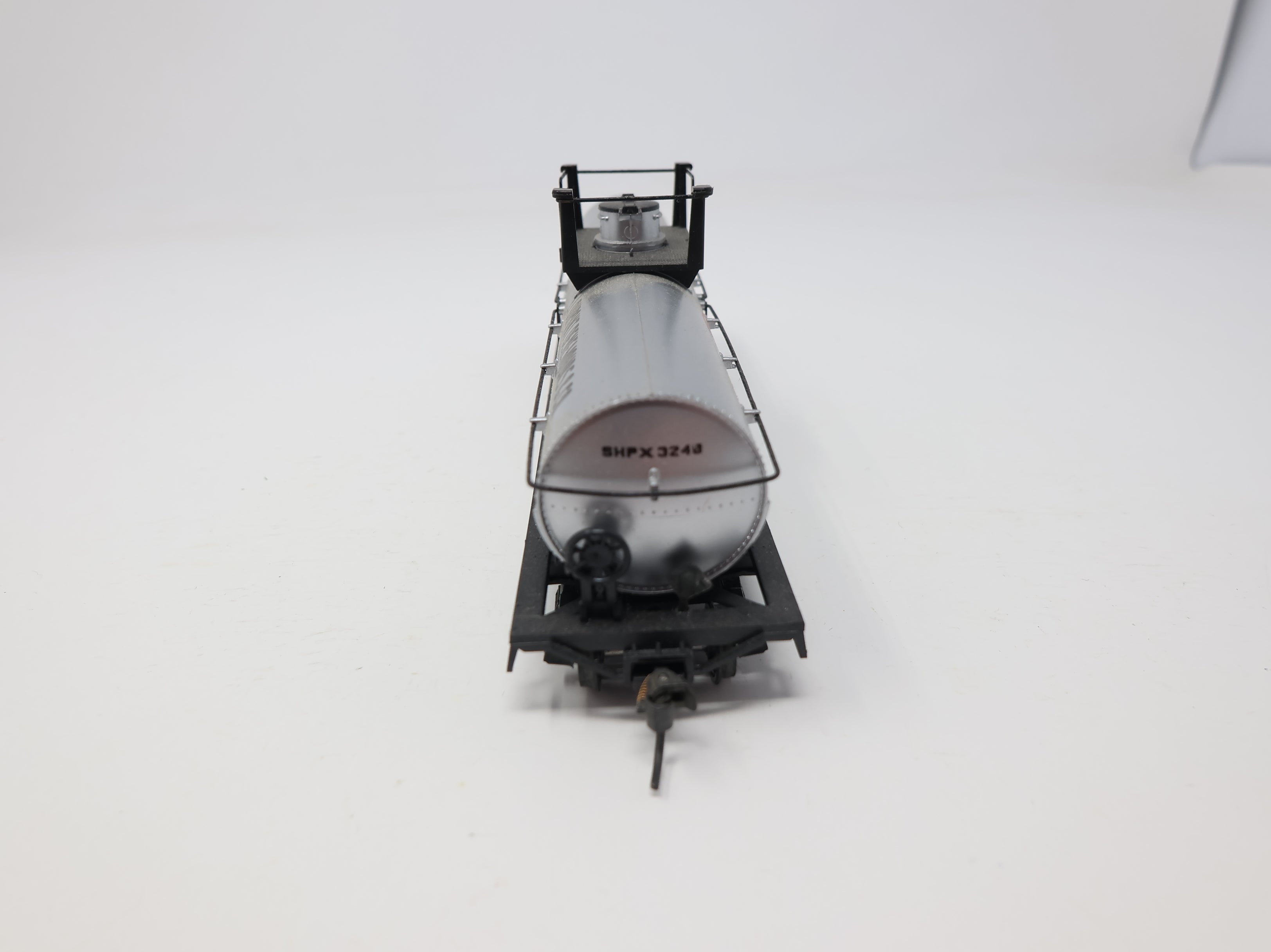 USED Athearn HO Scale Tank Car DuPont SHP #X3248