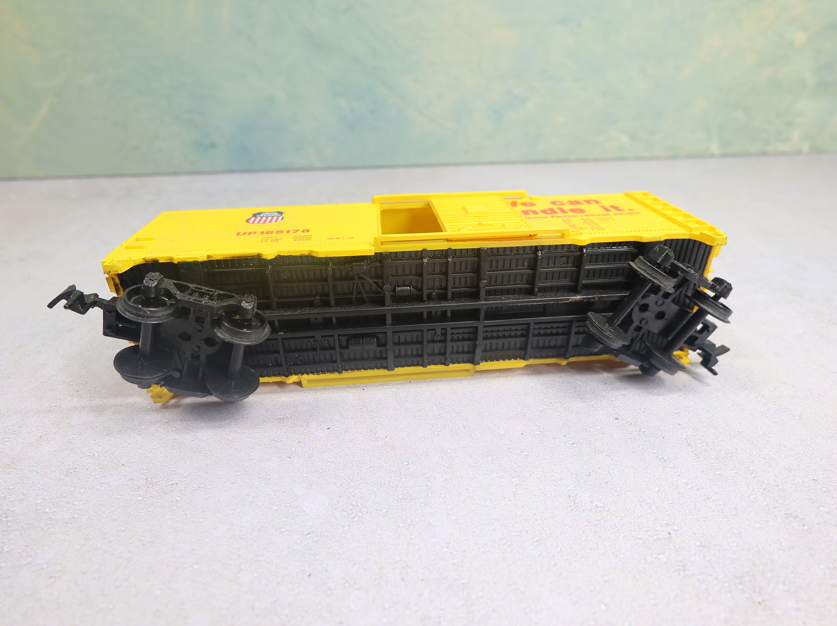 USED Bachmann HO Scale 40' Box Car Union Pacific UP #168178