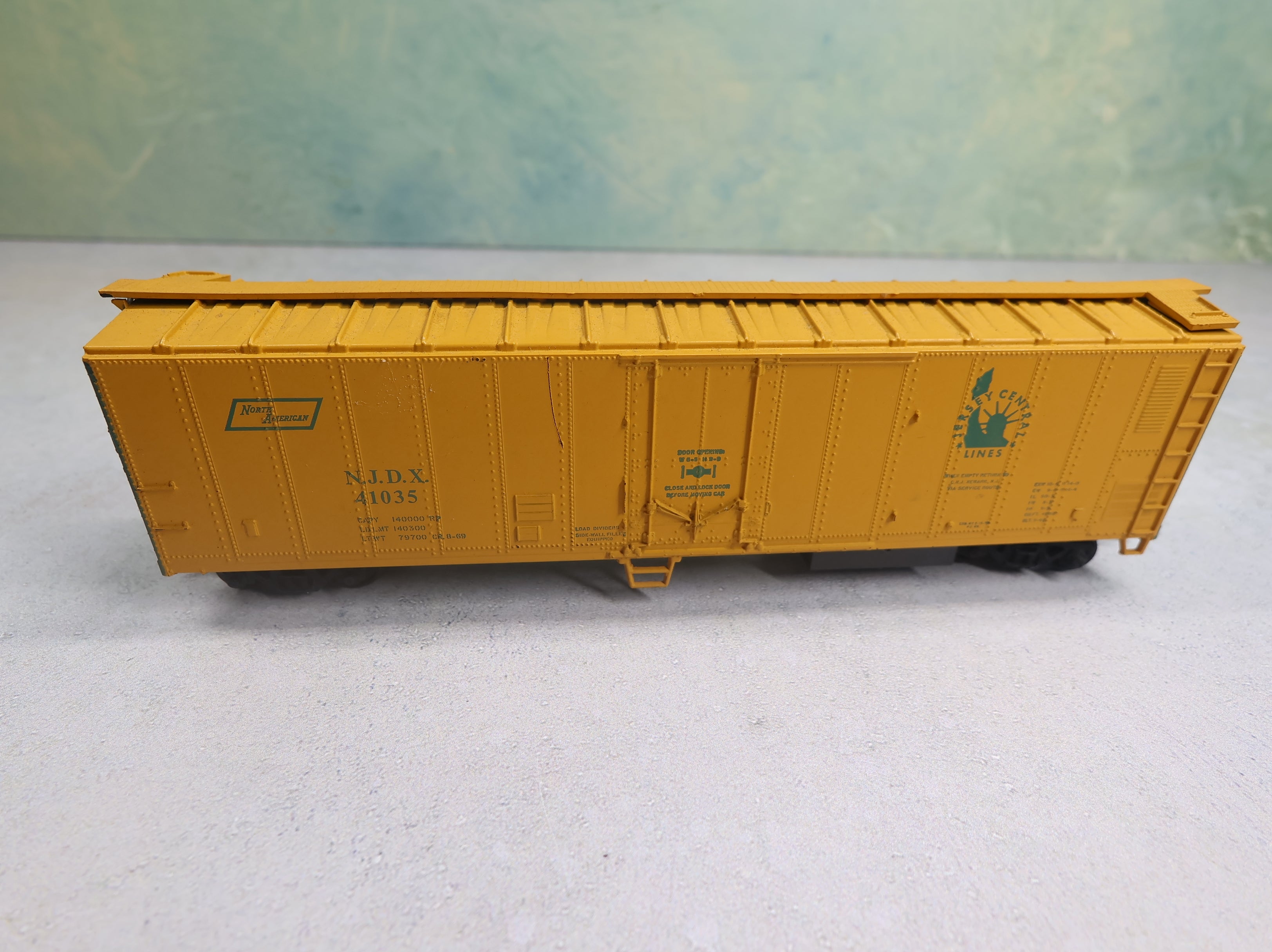 USED Athearn HO Scale 50' Box Car Jersey Central NJDX #41035