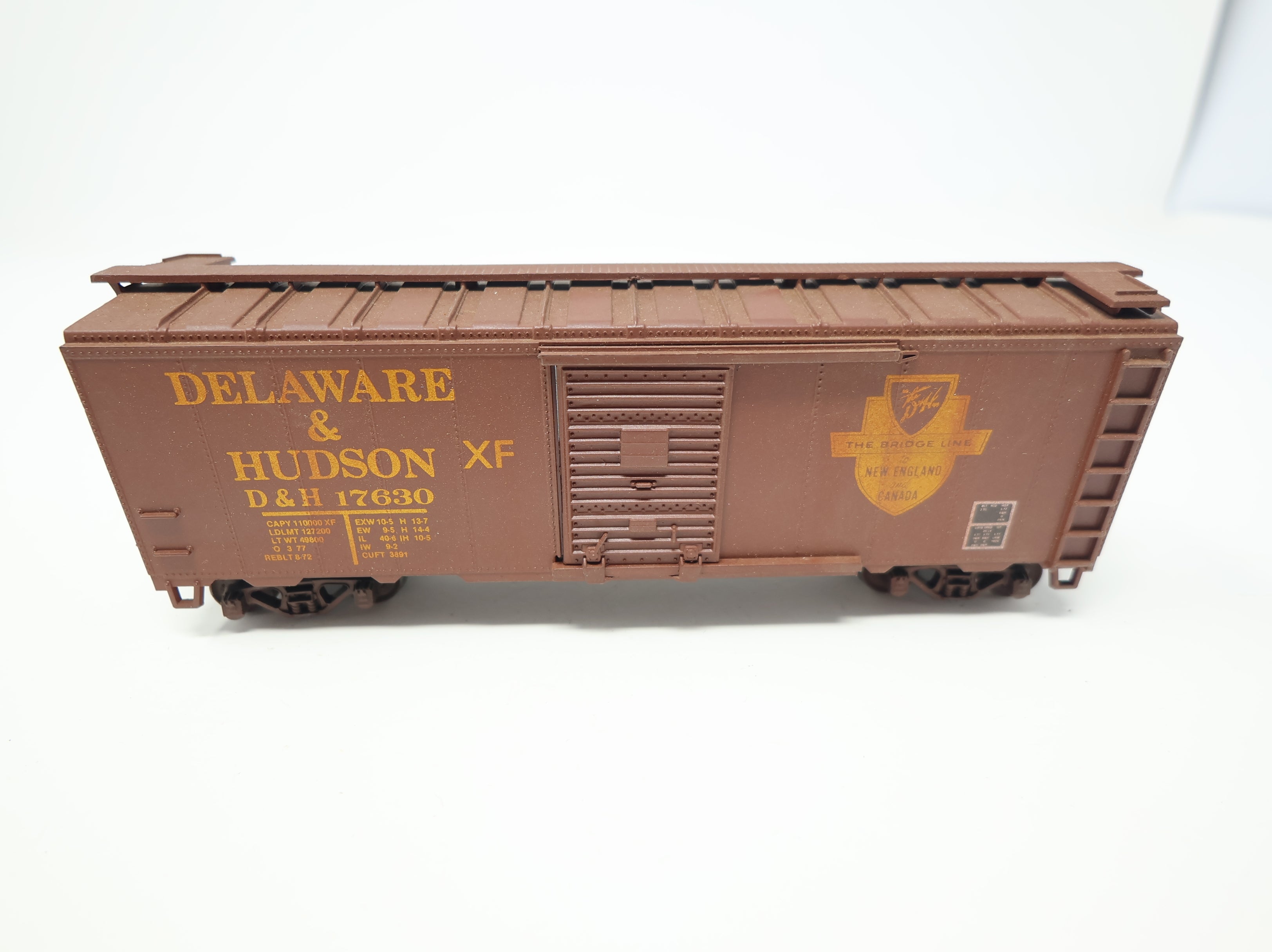 USED Athearn HO Scale 40' Box Car Delaware and Hudson DH #17630 Weathered