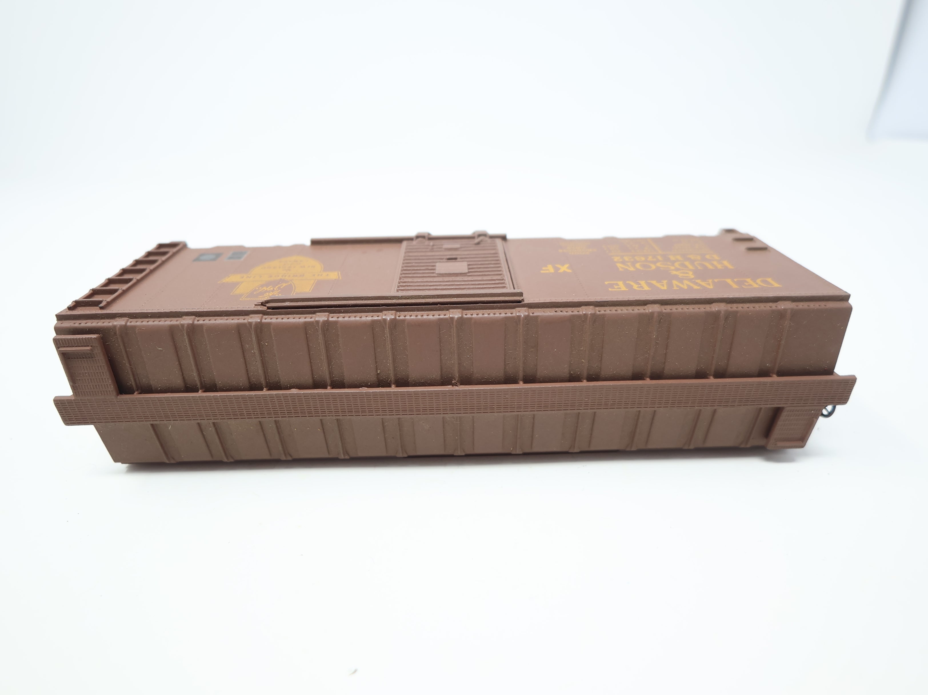 USED Athearn HO Scale 40' Box Car Delaware and Hudson DH #17632 Weathered