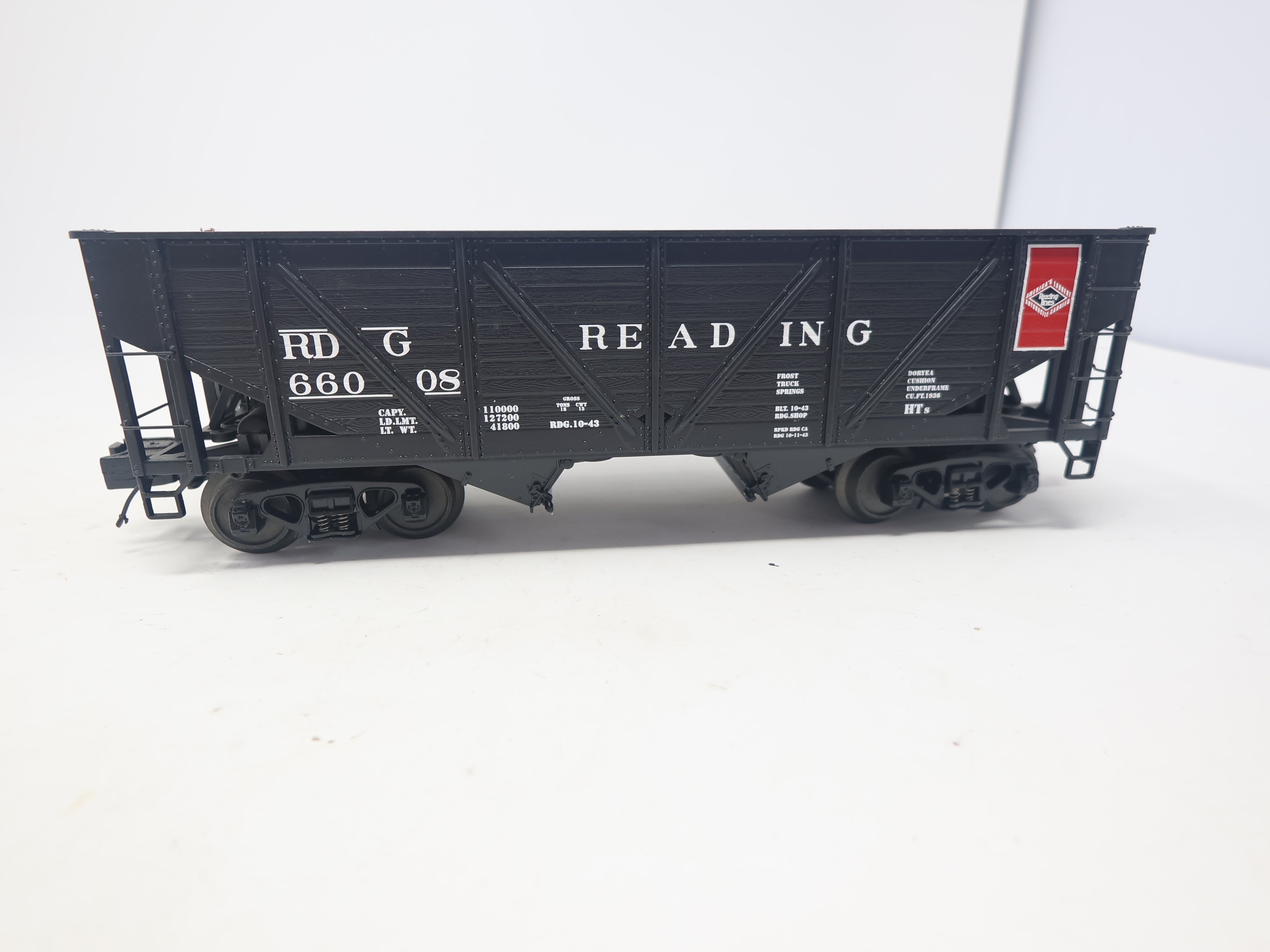 USED MTH Premier 20-90182 O, 34' AAR Composite Hopper, Reading RDG #66008