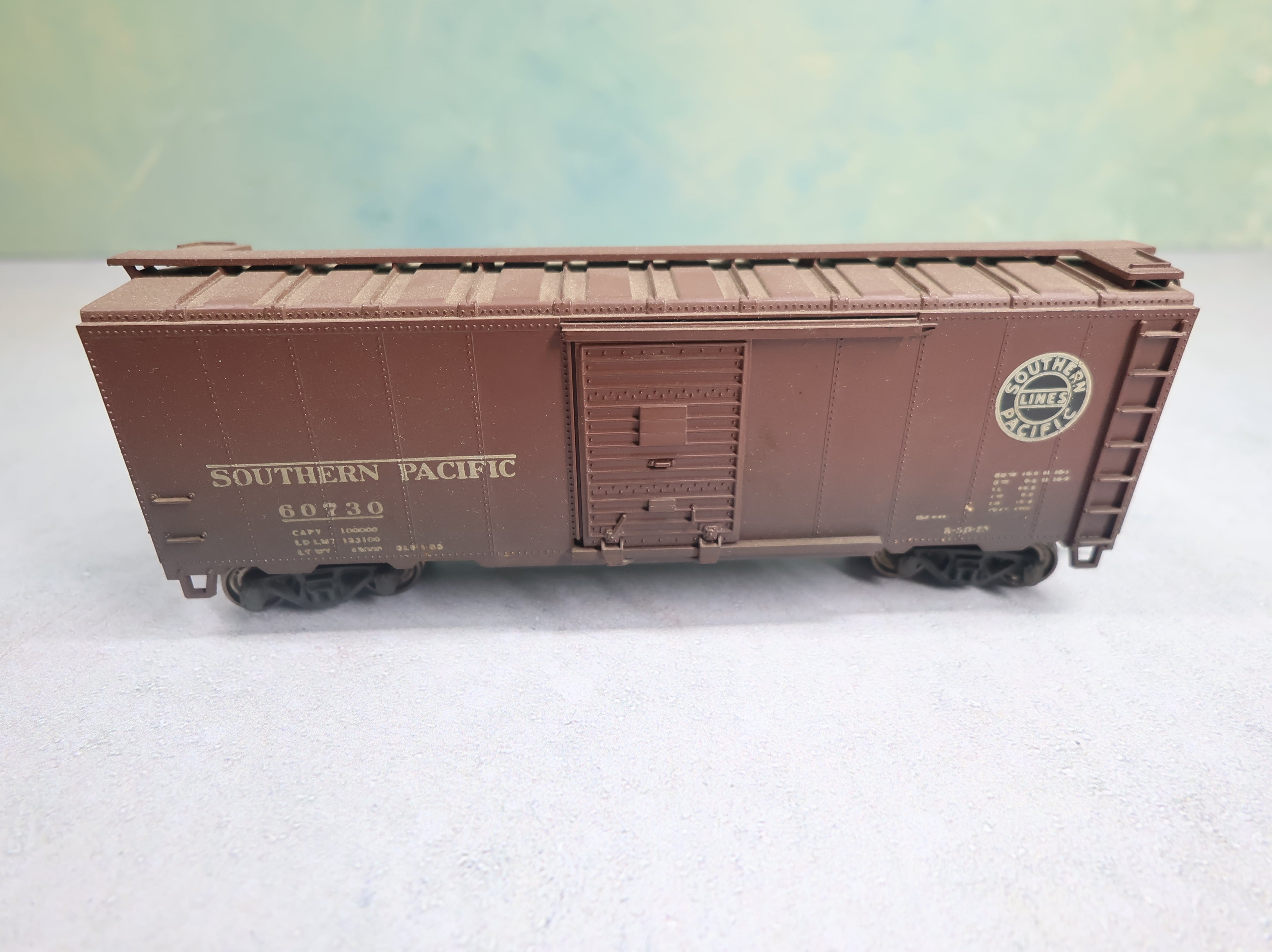 USED Athearn HO Scale 40' Box Car Southern Pacific #60730 Weathered