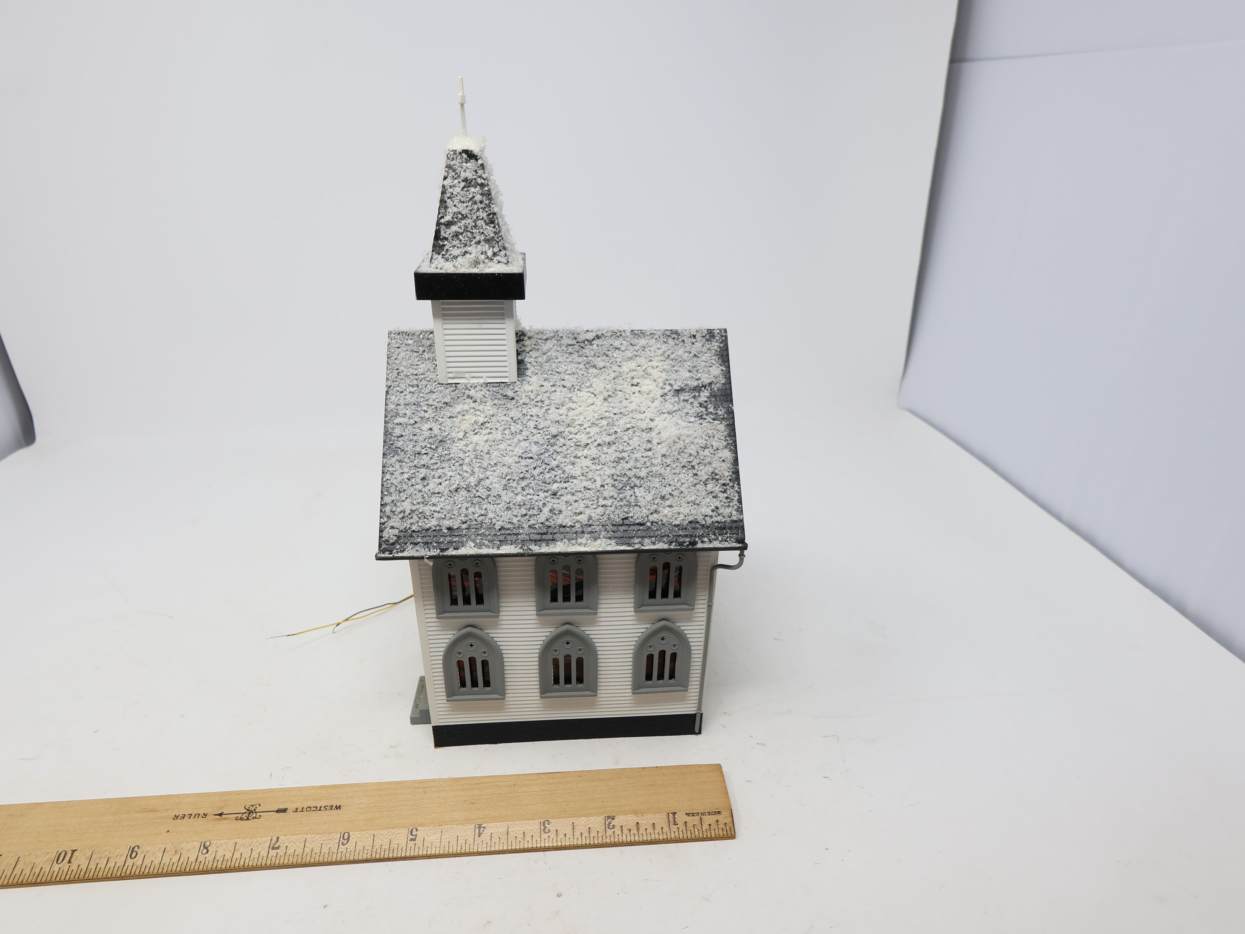 USED O, Custom Church w/ Snow