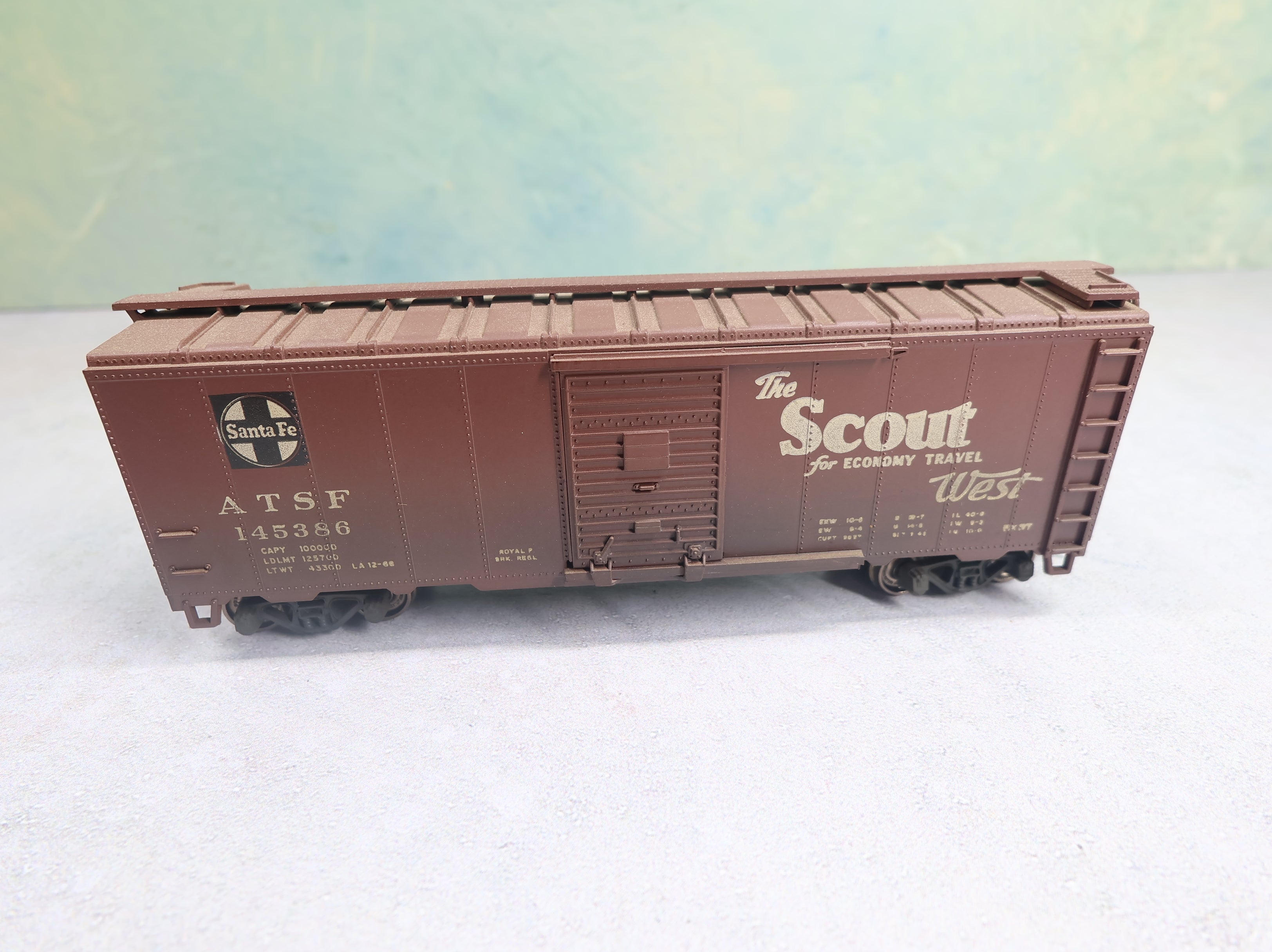 USED Athearn HO Scale 40' Box Car Santa Fe ATSF #145386 Weathered