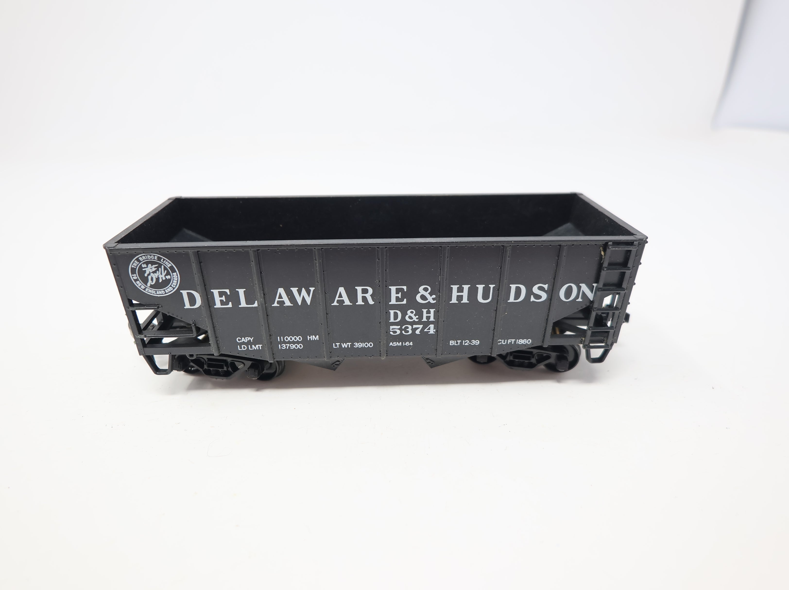 USED HO Scale 2 Bay Hopper Delaware and Hudson DH #5374