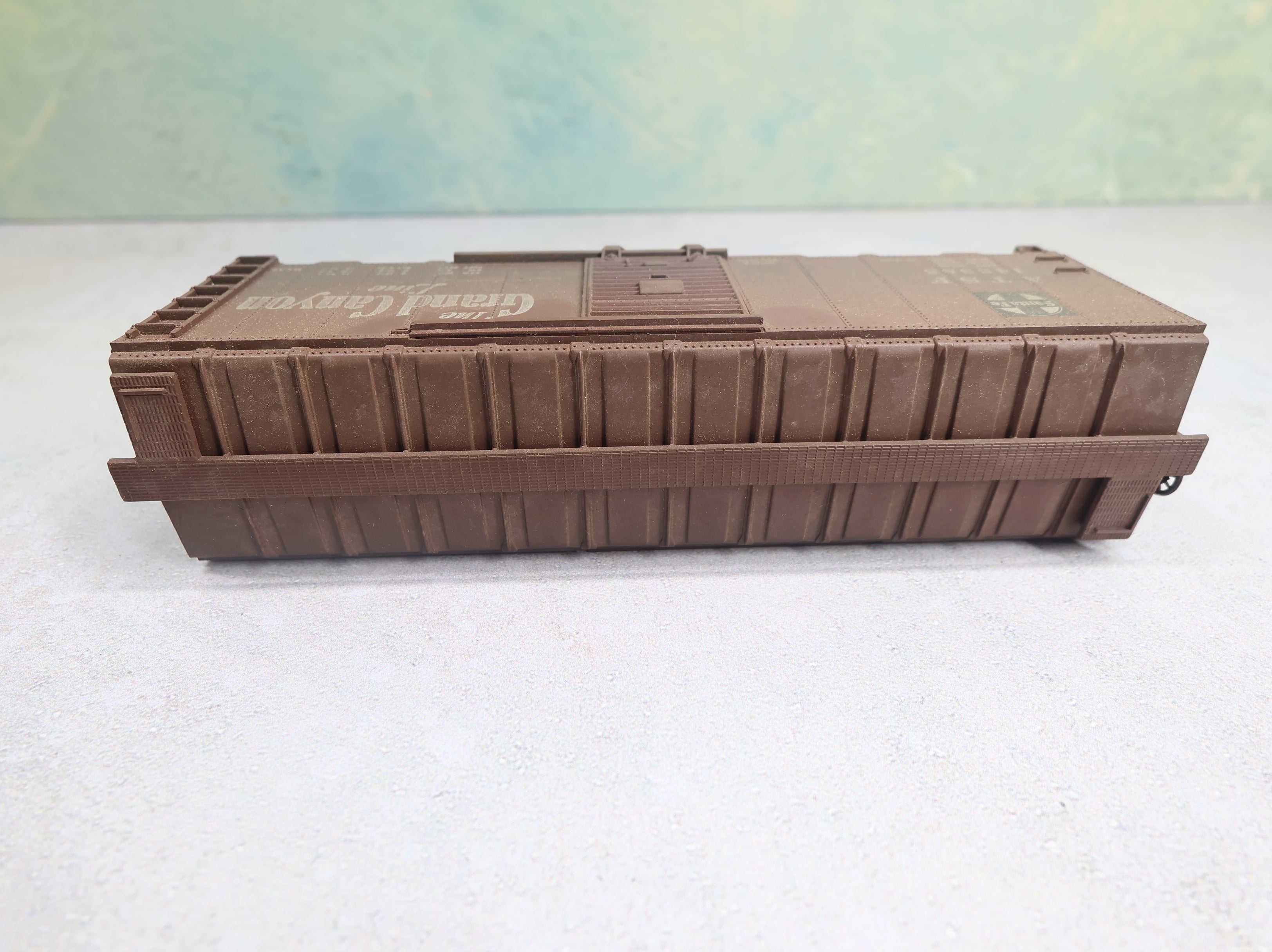 USED Athearn HO Scale 40' Box Car Santa Fe ATSF #145385 Weathered