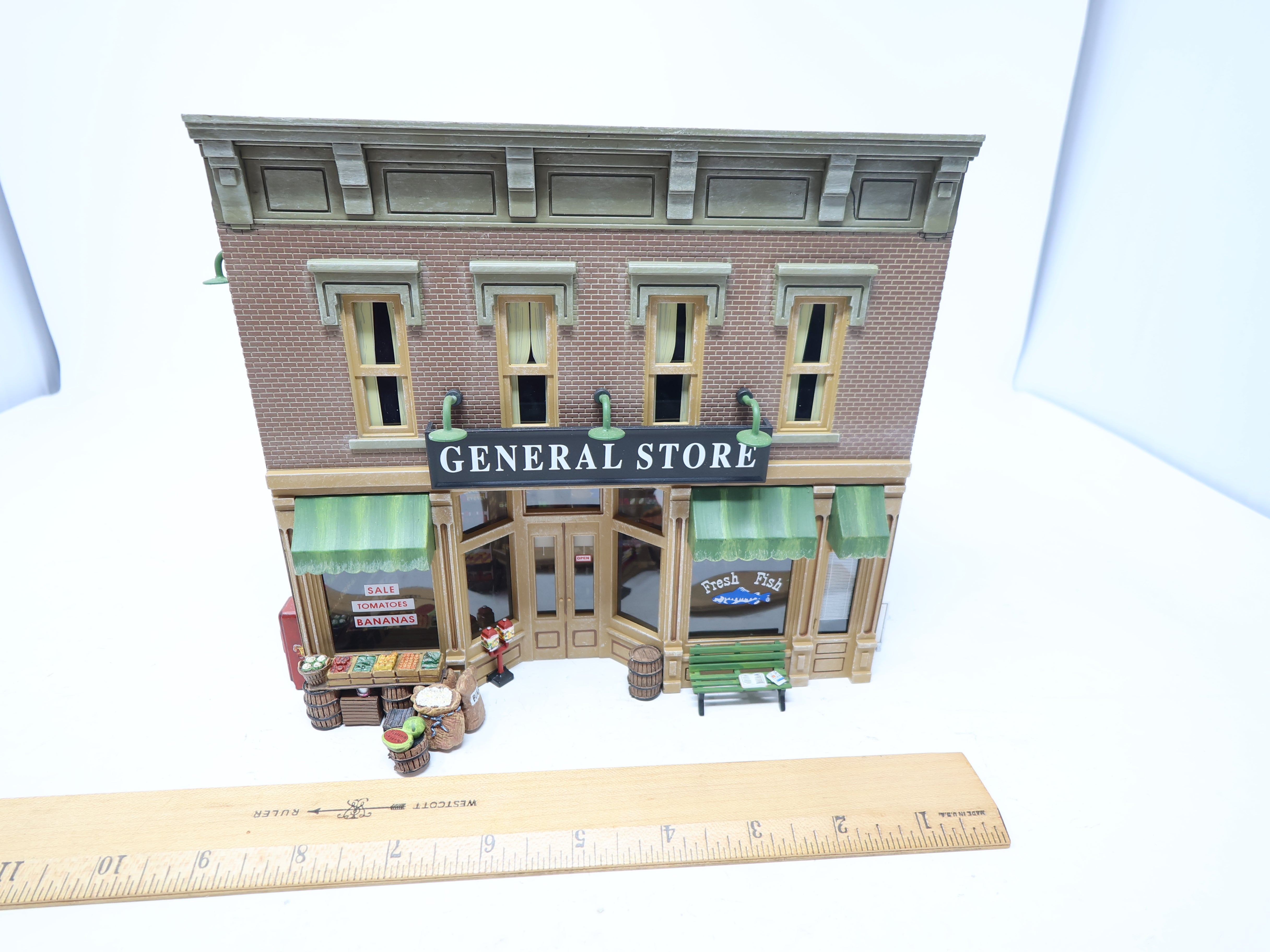 USED Woodland Scenics O, General Store