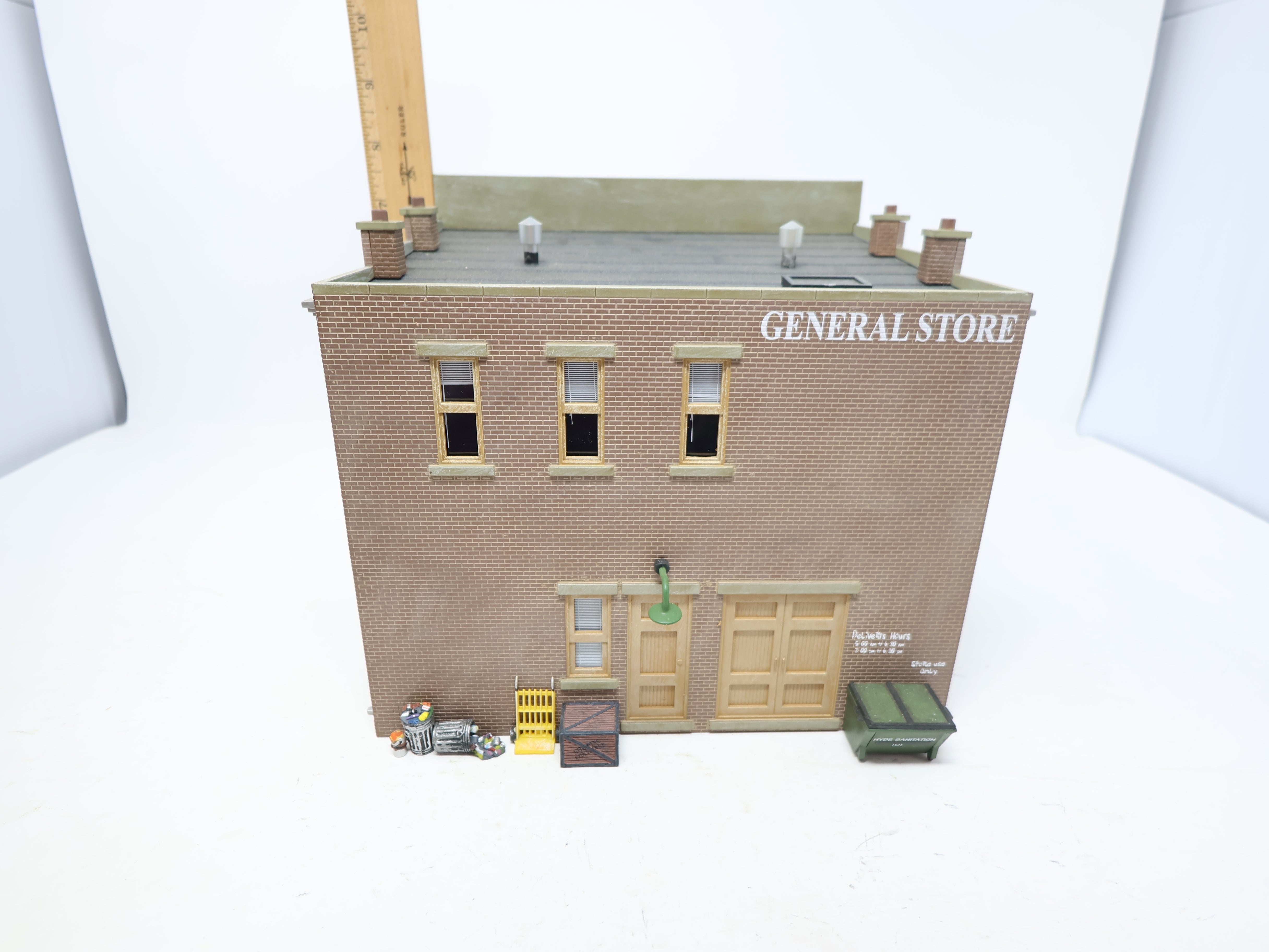 USED Woodland Scenics O, General Store