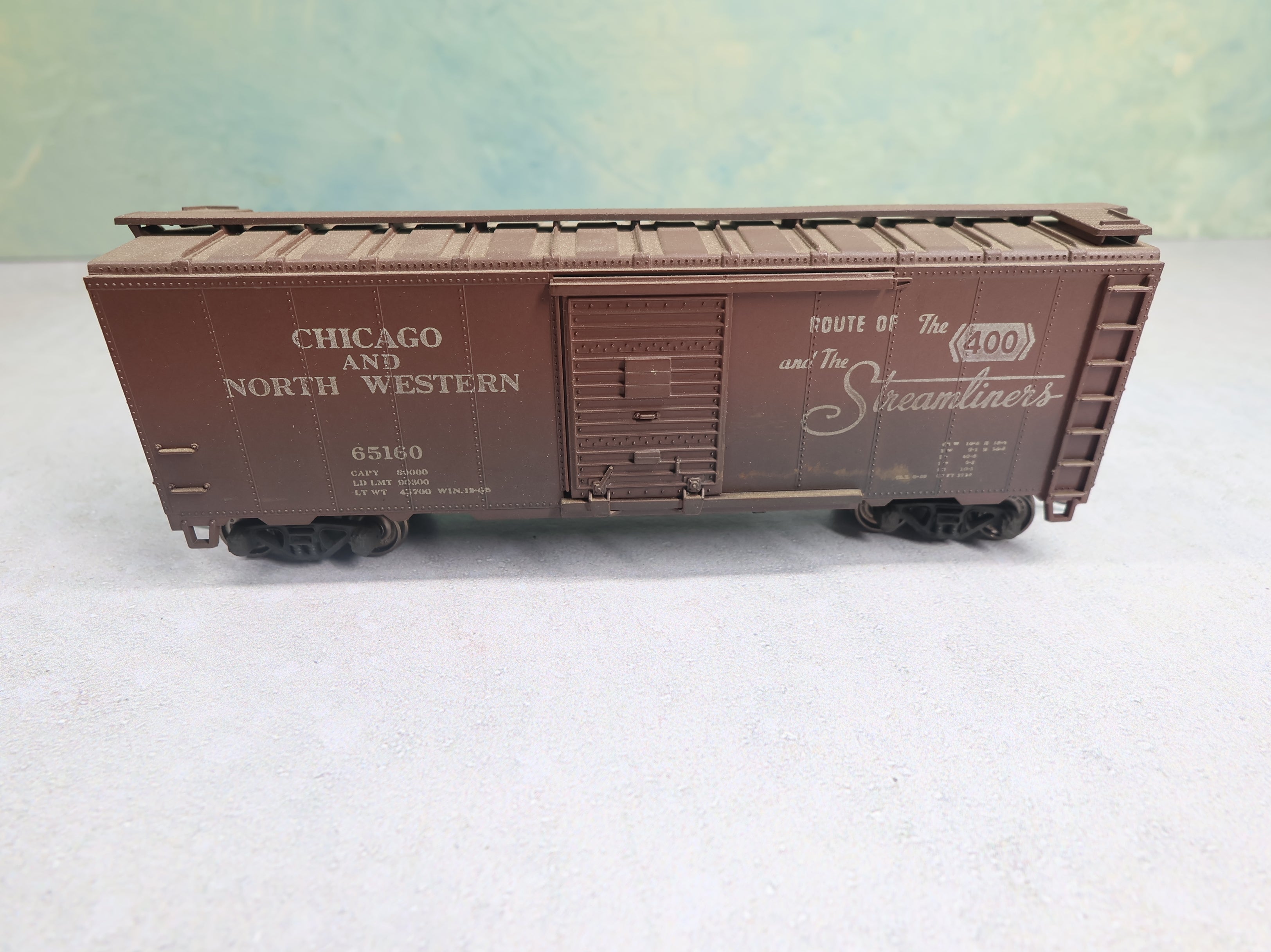 USED Athearn HO Scale 40' Box Car Chicago & North Western #65160 Weathered