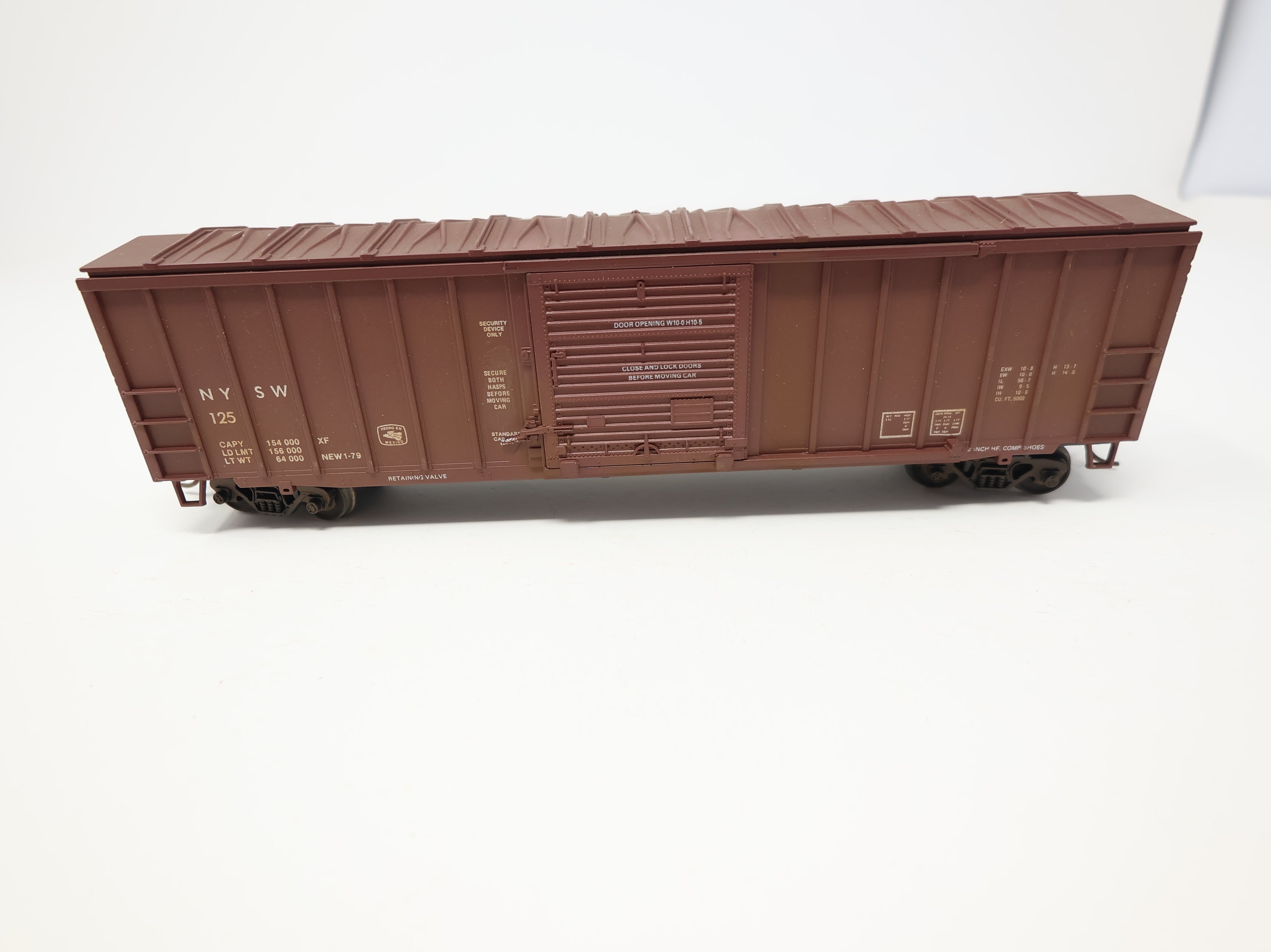 USED Athearn HO Scale 50' Box Car NYSW #125 Light Weathering