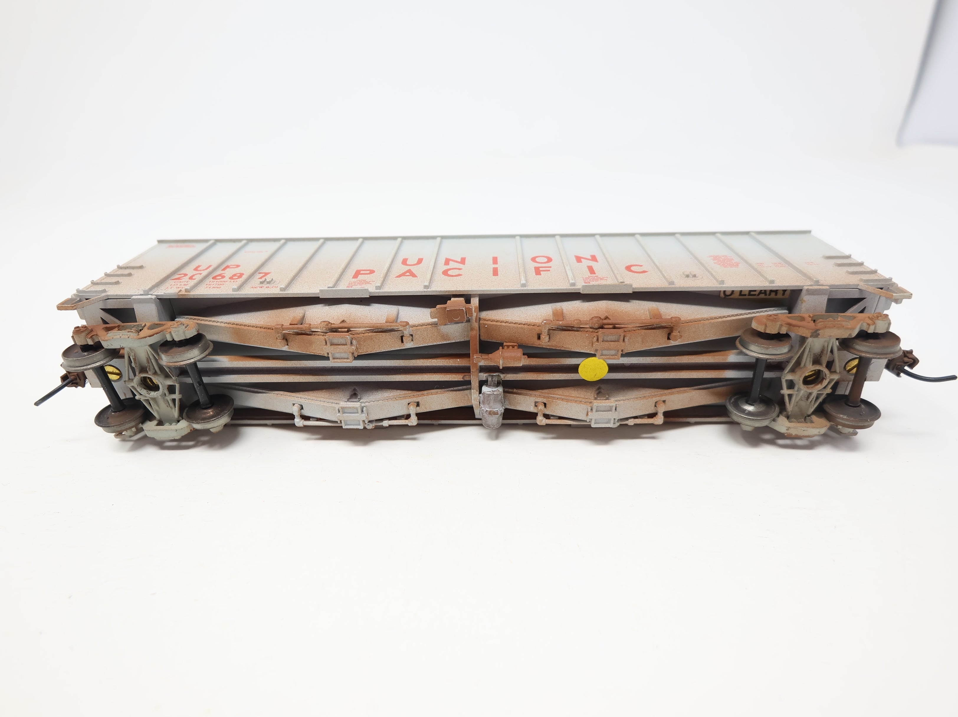 USED Walthers HO Scale 50' Airslide Covered Hopper Union Pacific UP #20687 Weathered