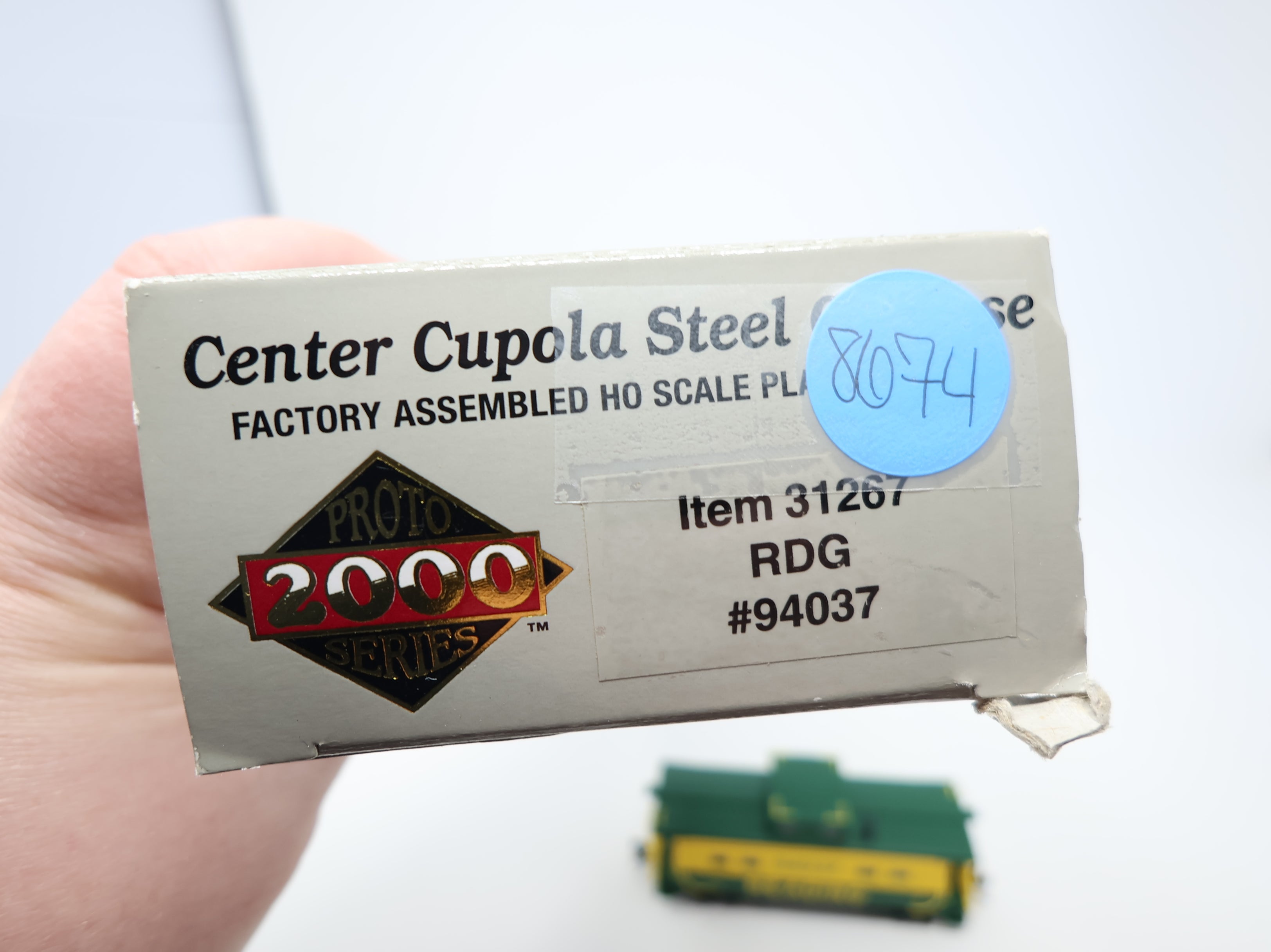 USED Life-Like 31267 HO Scale Center Cupola Steel Caboose Reading #94037 Proto2000