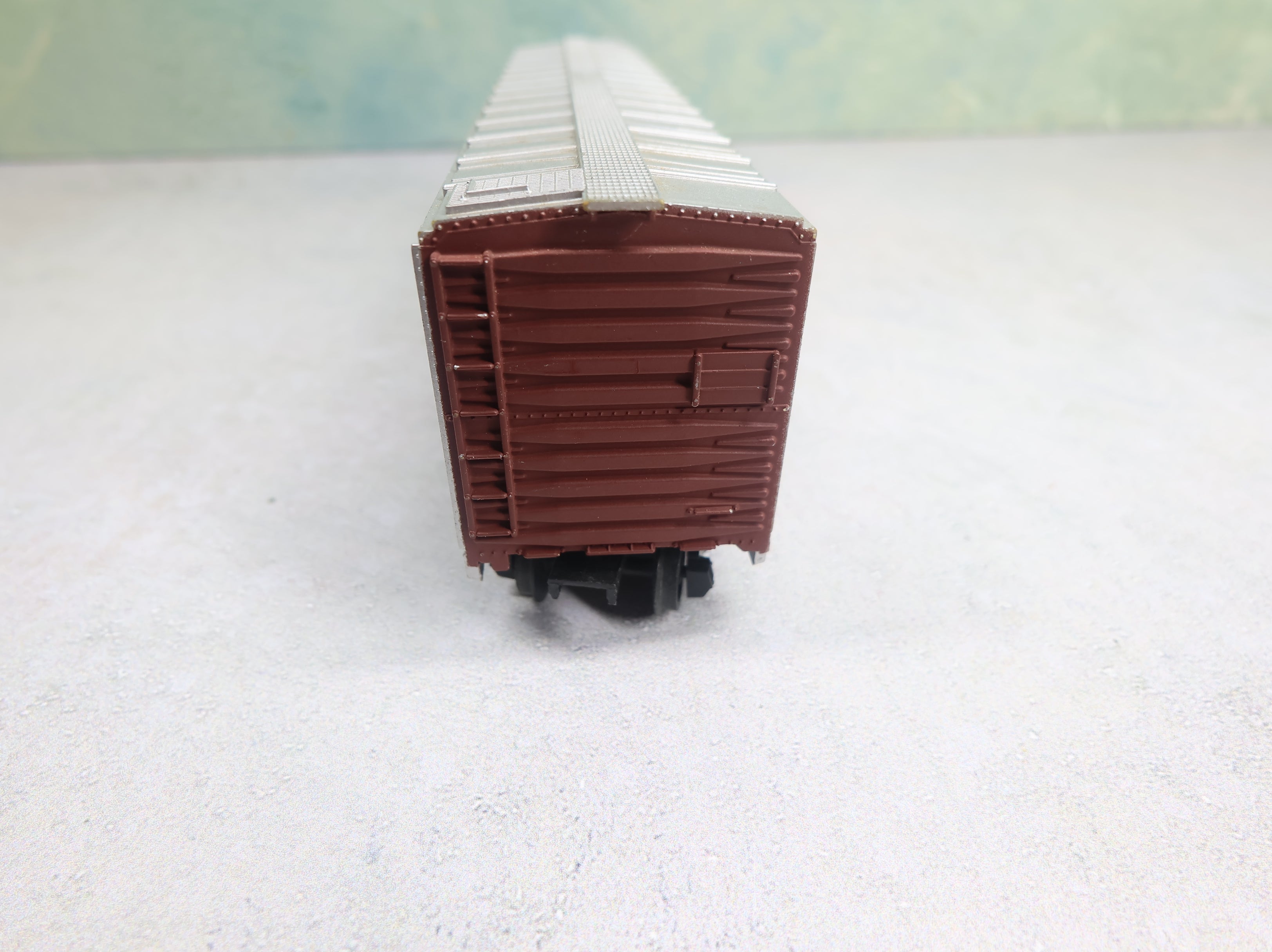 USED Bachmann HO Scale 50' Box Car Swift Refrigerator Line SRLX #4244