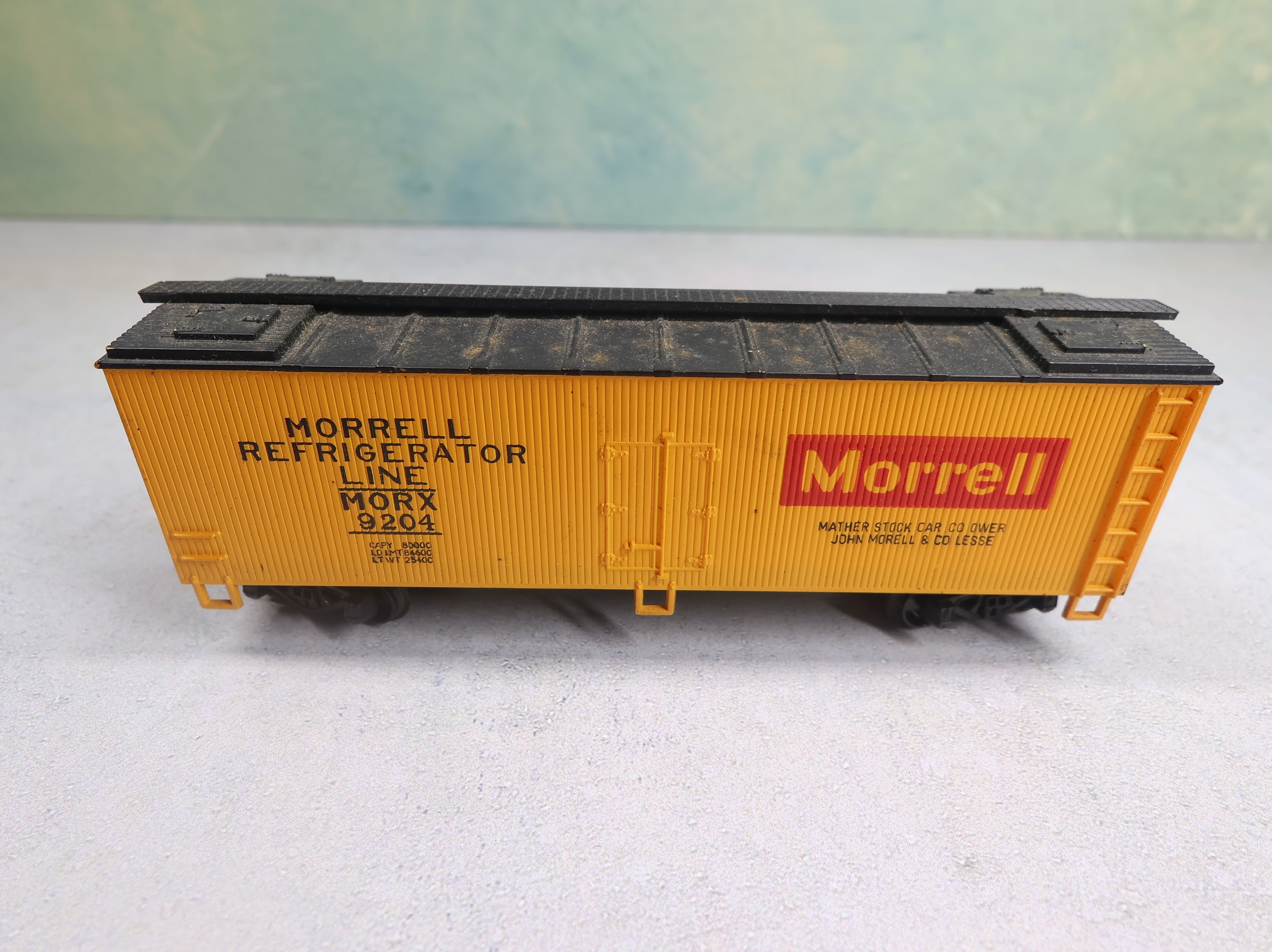 USED AHM HO Scale 40' Wooden Reefer Box Car Morrell MORX #9204