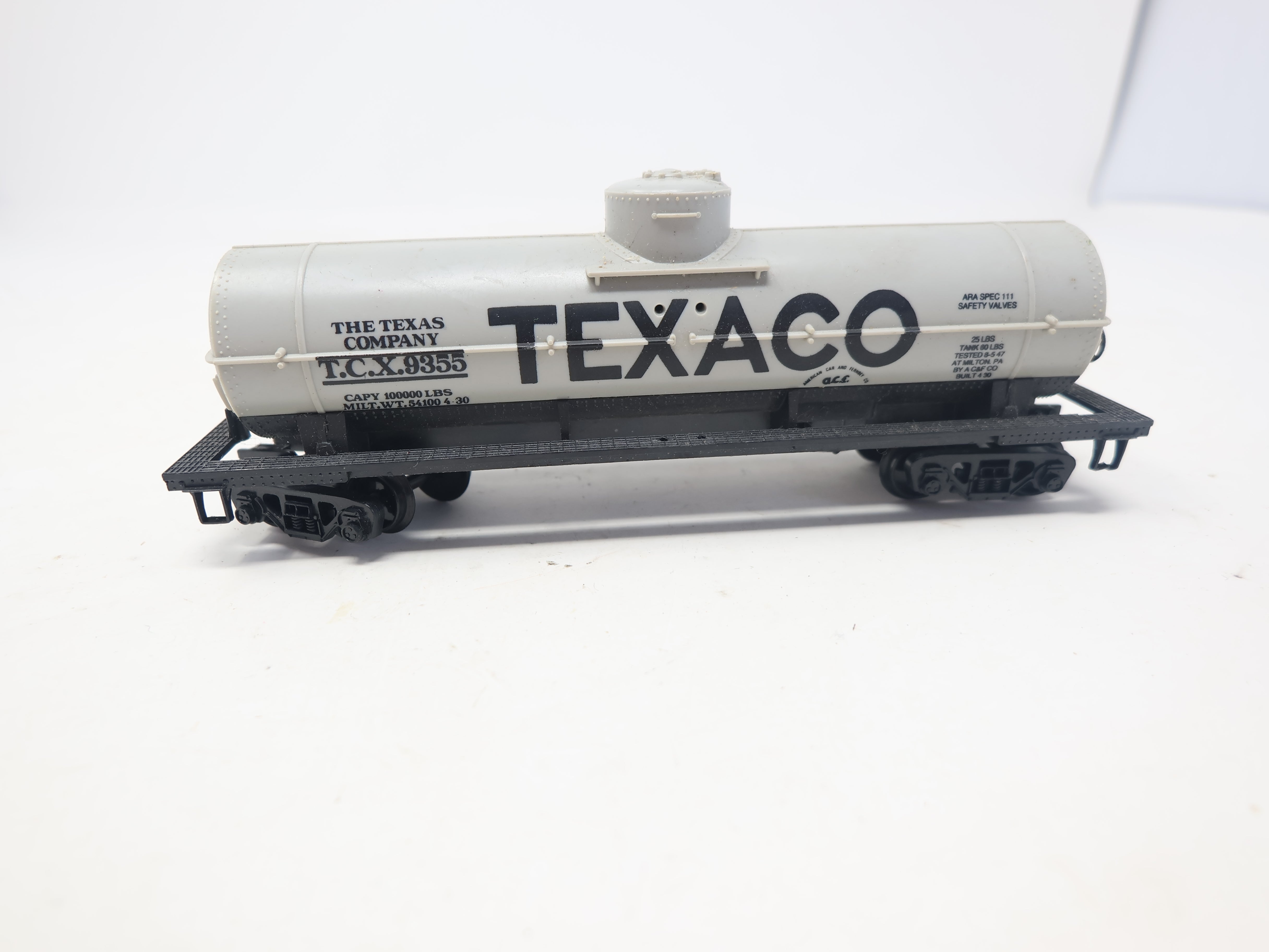 USED HO Scale, Single Dome Tank Car, Texaco