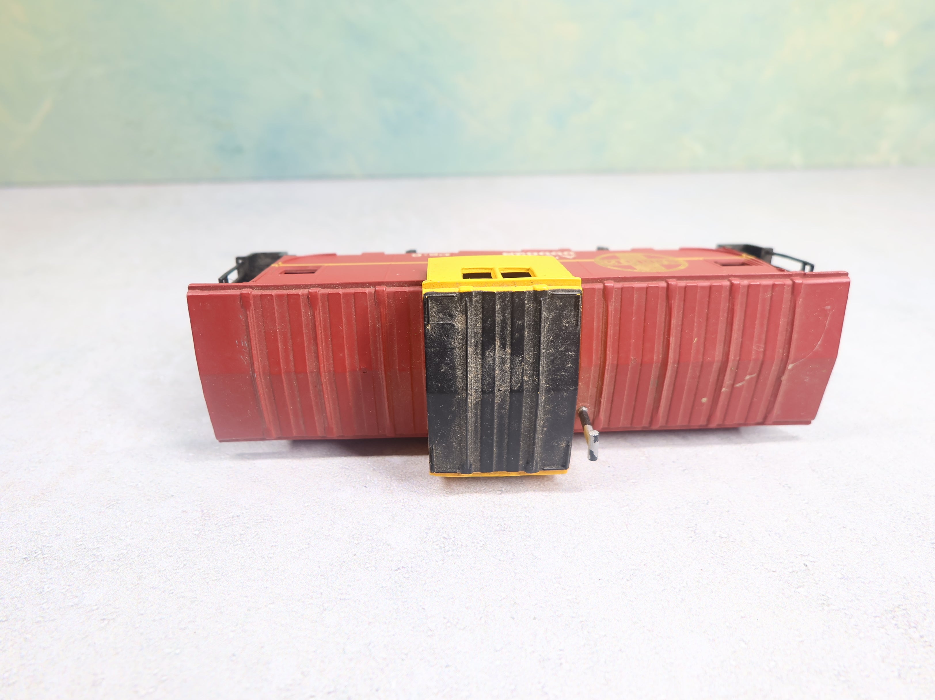 USED Bachmann HO Scale Caboose Santa Fe ATSF #999628