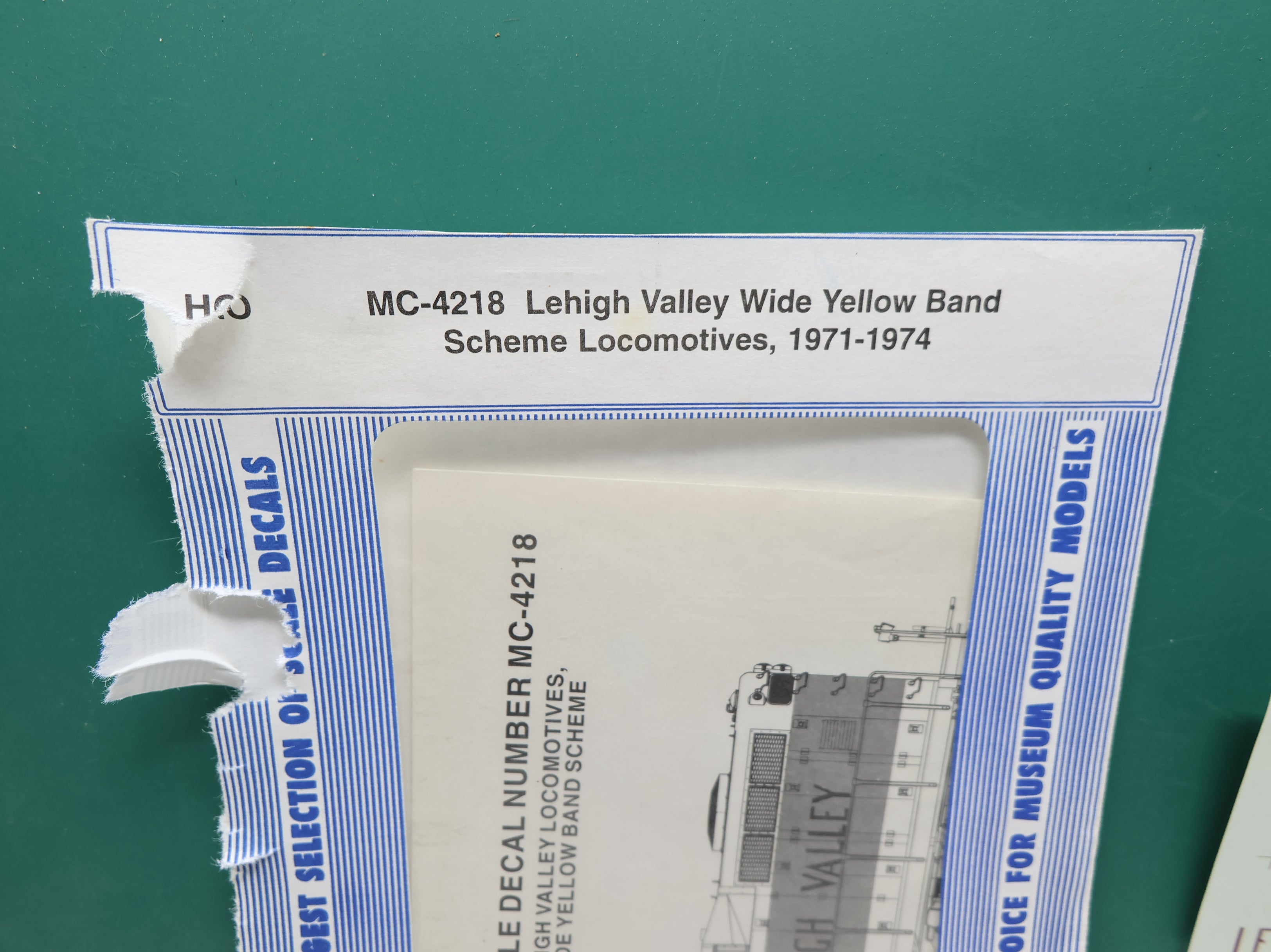 USED MICROSCALE MC-4218 HO Scale, Lehigh Valley Wide Yellow Band Scheme Locomotives, 1971 - 1974 Decals (Incomplete)