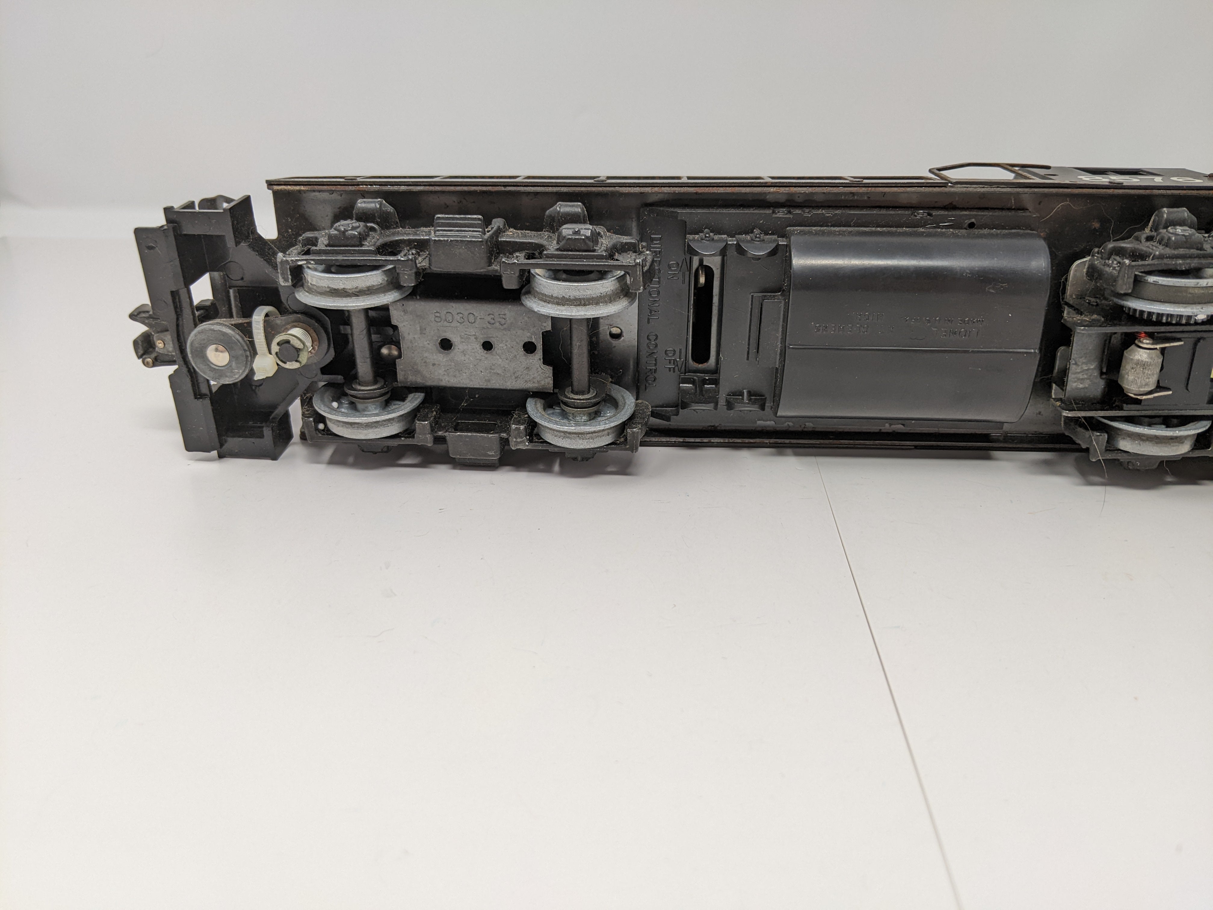 USED Lionel O, GP7 Diesel (For Parts), Penn Central PC #8576