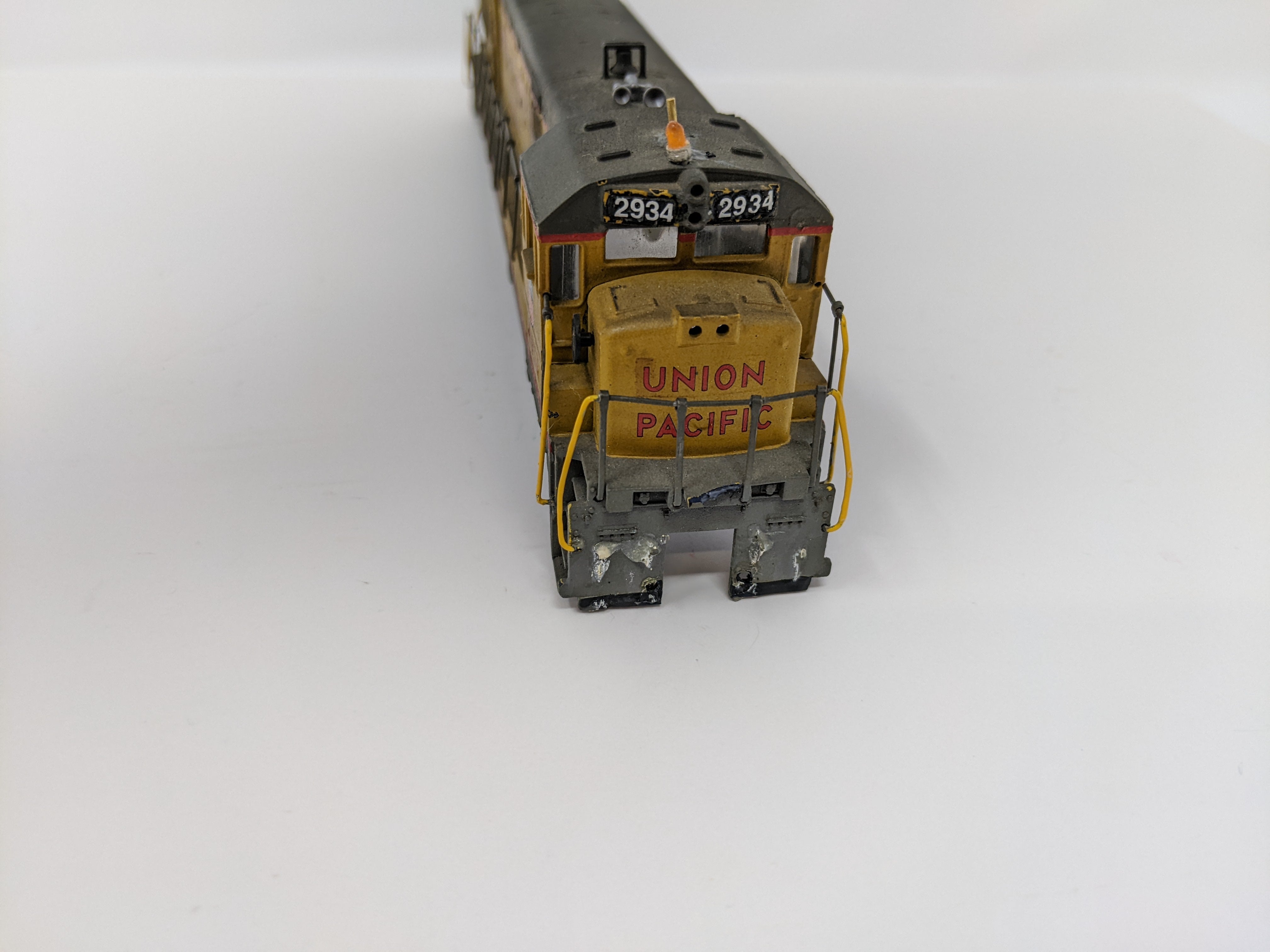 USED Athearn HO Scale, U30C Diesel Locomotive, Union Pacific #2934, Custom, Needs Work