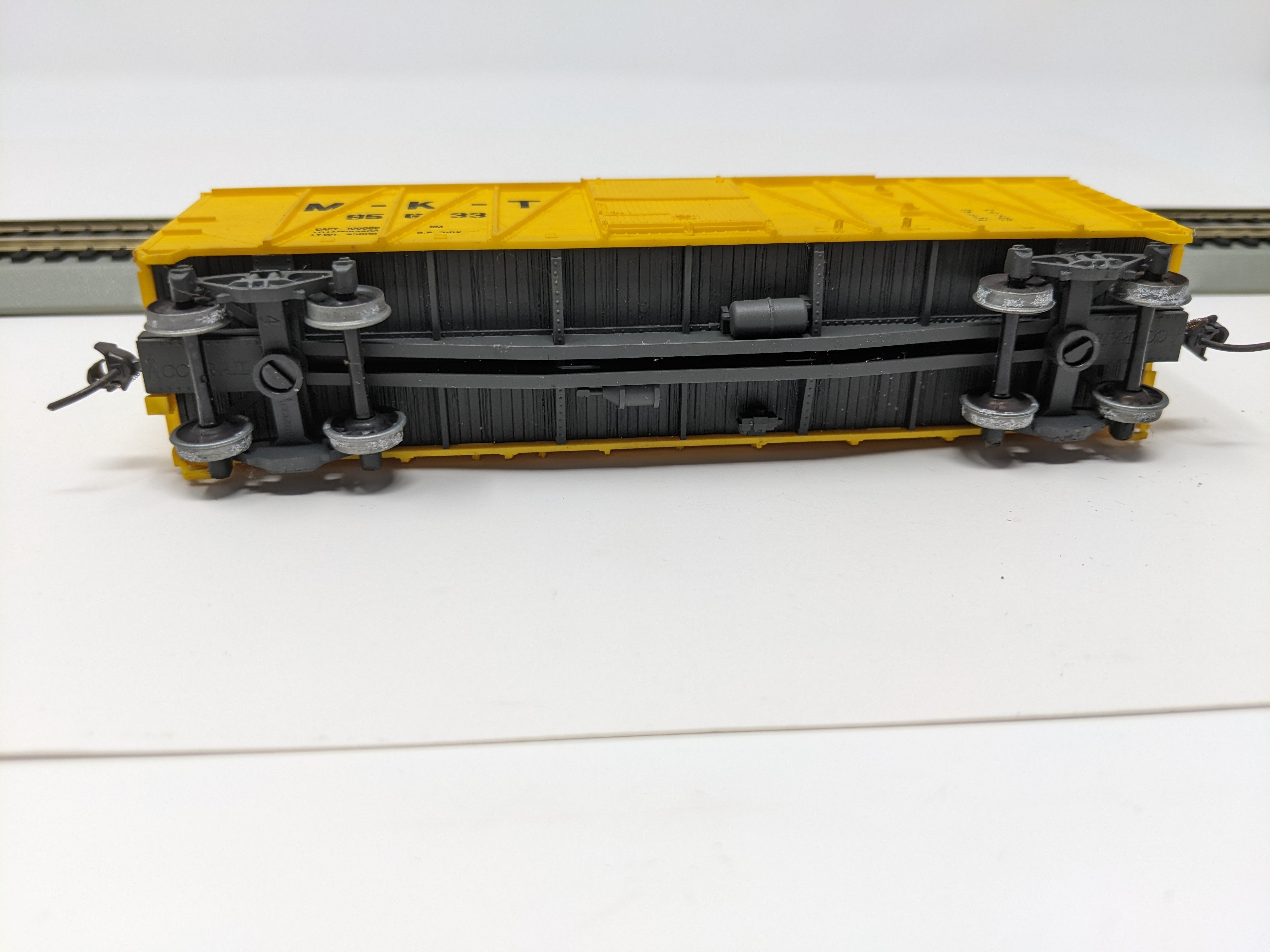 USED HO Scale, 40' Wooden Box Car, Missouri-Kansas-Texas MKT #95633, Read Description