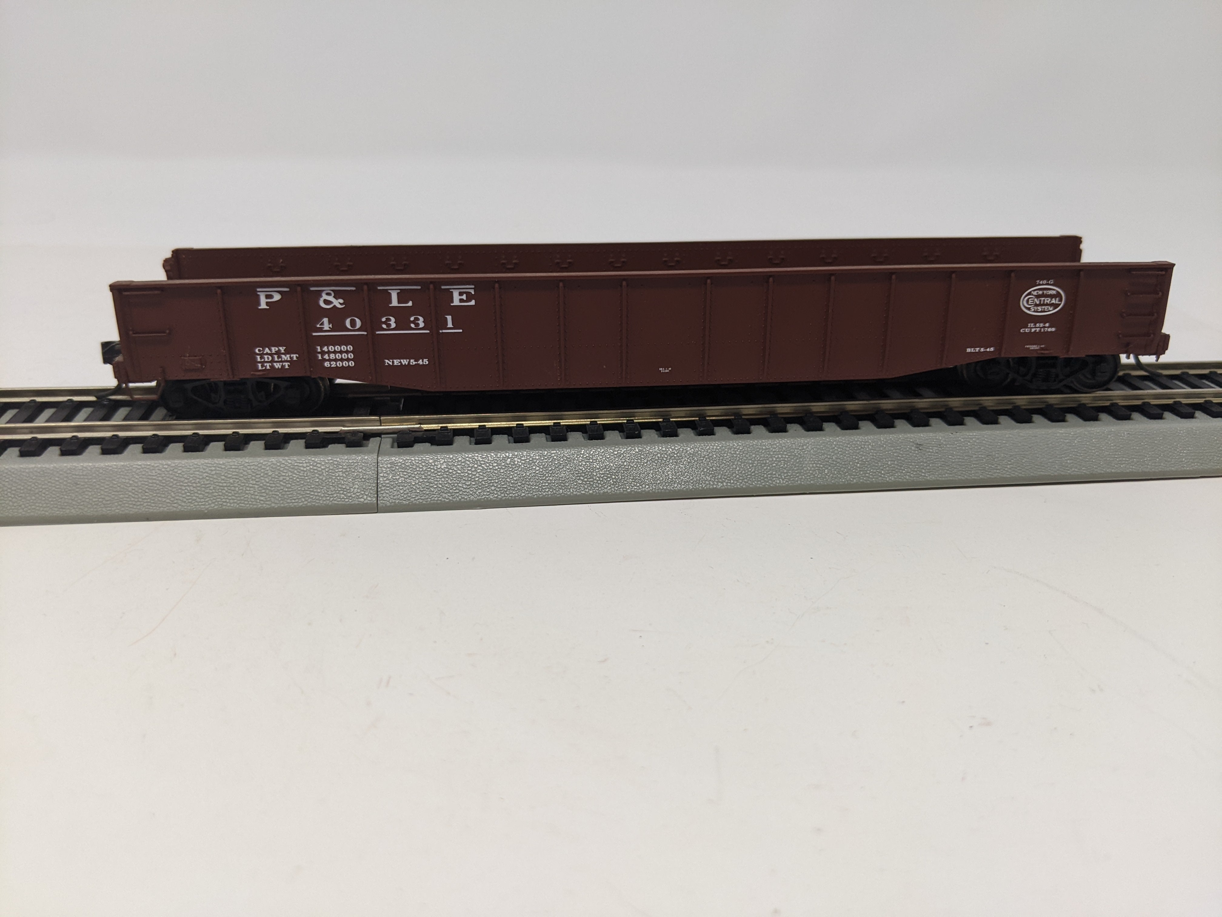 USED Life-Like HO Scale, 52'6'' Drop End Mill Gondola P&LE #40331, Read Description