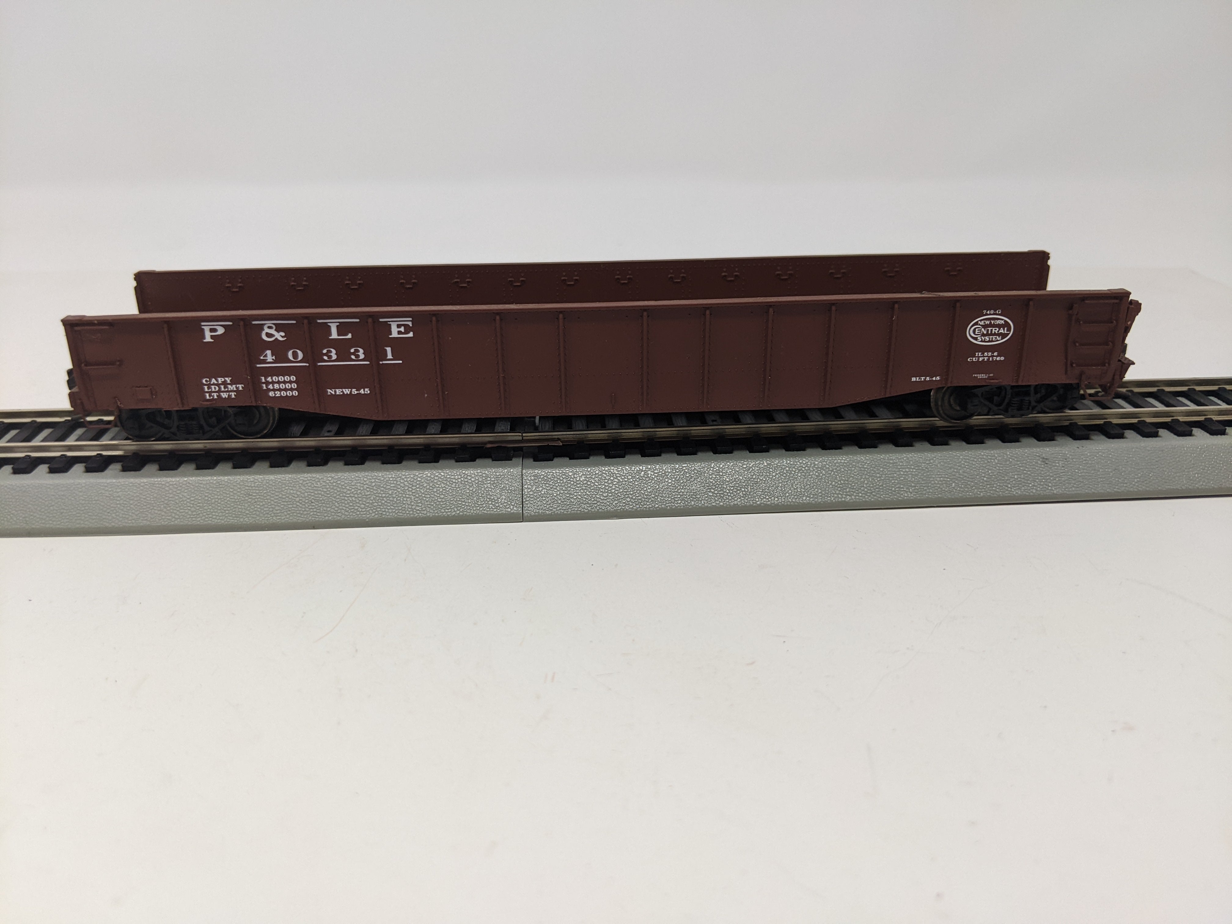 USED Life-Like HO Scale, 52'6'' Drop End Mill Gondola P&LE #40331, Read Description