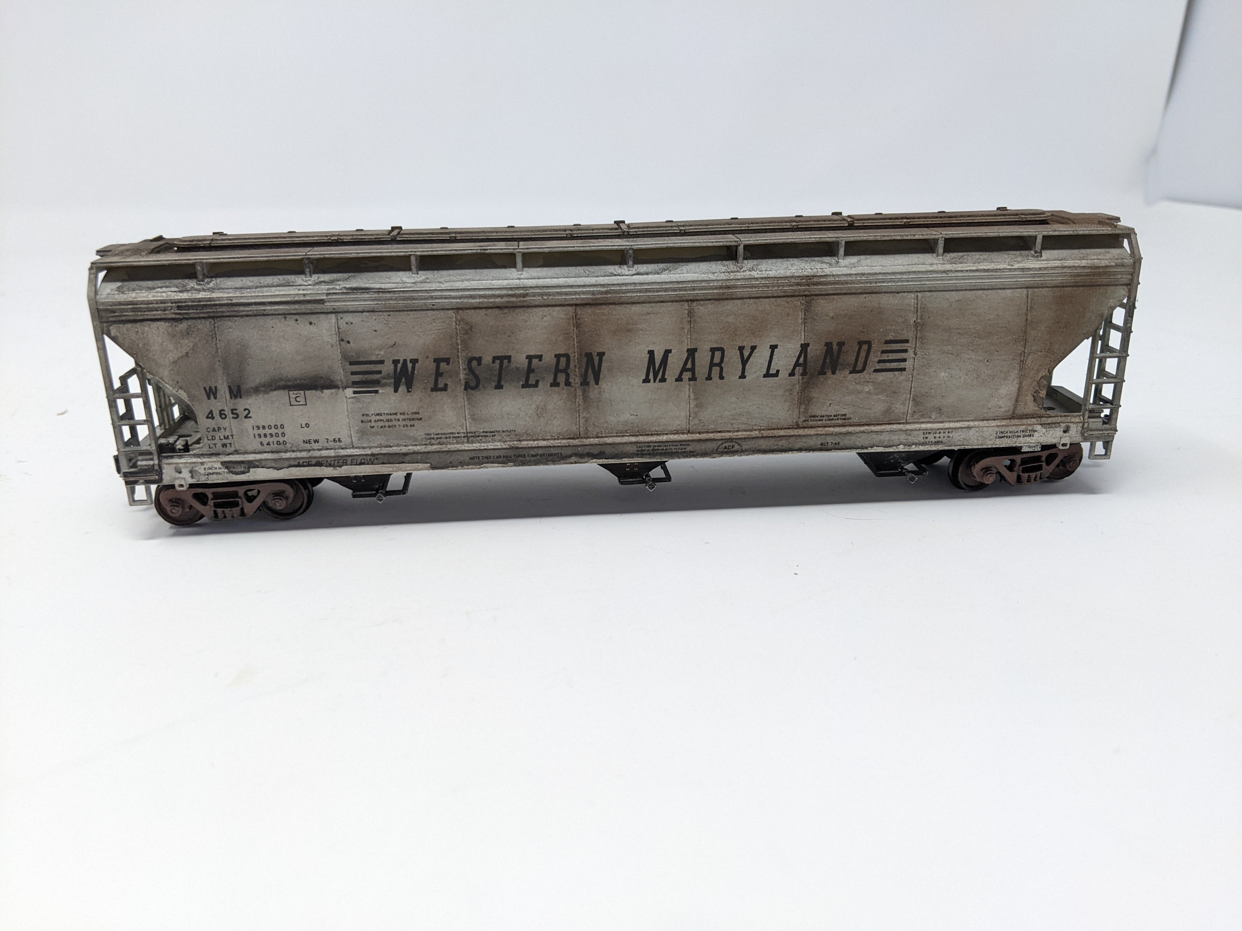 USED Accurail 2113 HO Scale, 3 Bay ACF Hopper, Weathered, Western Maryland WM #4652