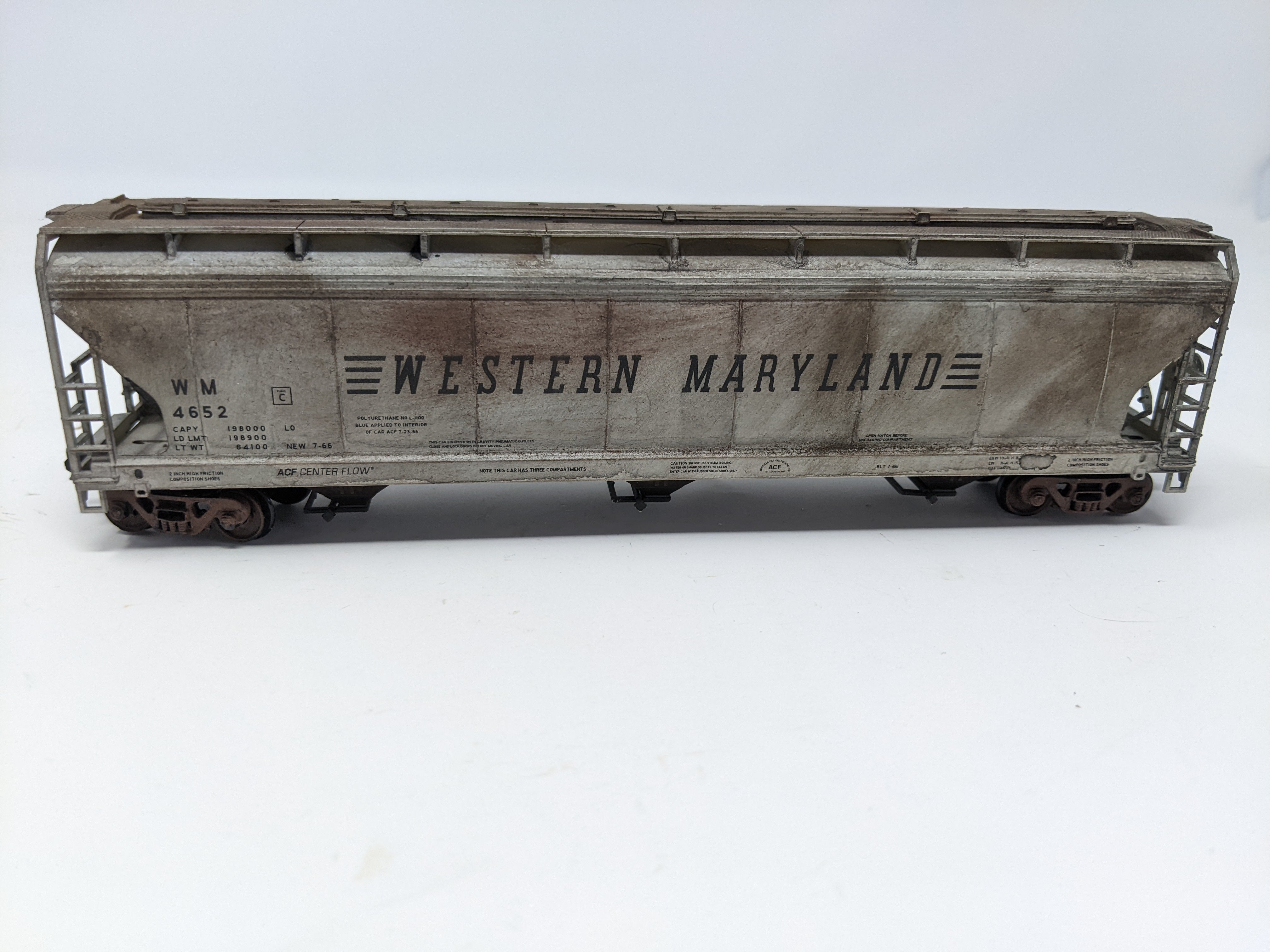 USED Accurail 2113 HO Scale, 3 Bay ACF Hopper, Weathered, Western Maryland WM #4652